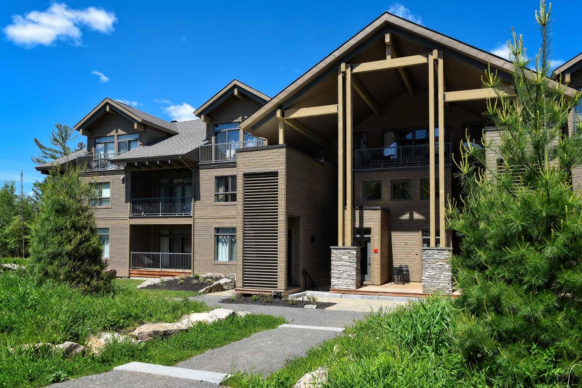 Verbier B - Mont-Tremblant Pool Spa and Gym