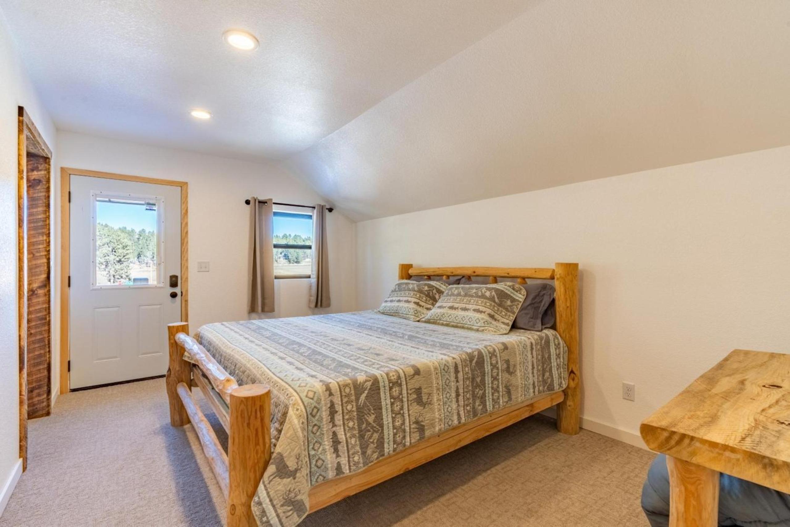 Gold VC Custer`s Loft view 5