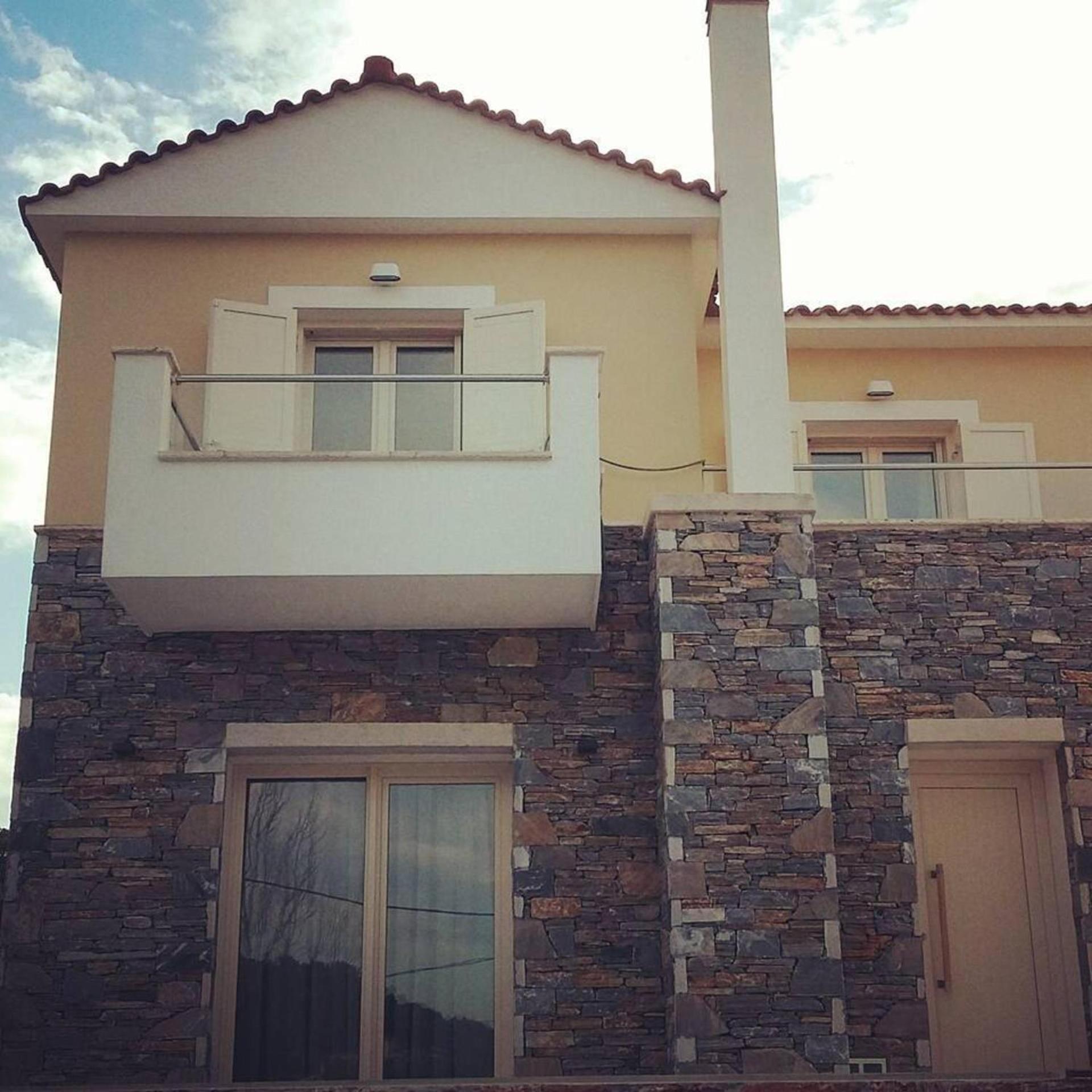 Luxury holiday home 4 bedroom villa in Paleokastro