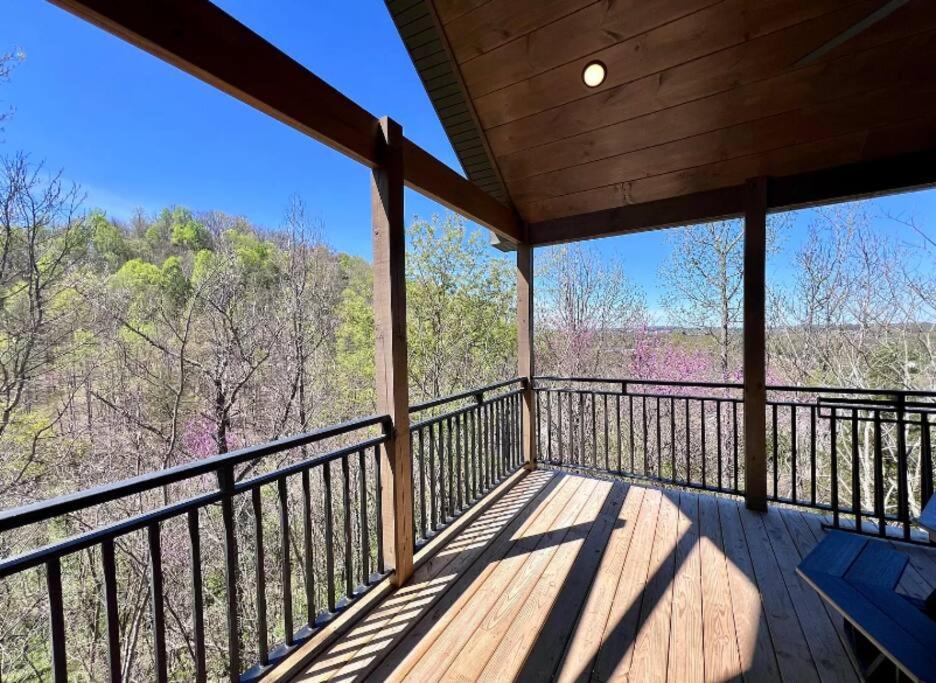 Newly Built 2bed 3bath Cabin w Stunning Mountain Views view 5
