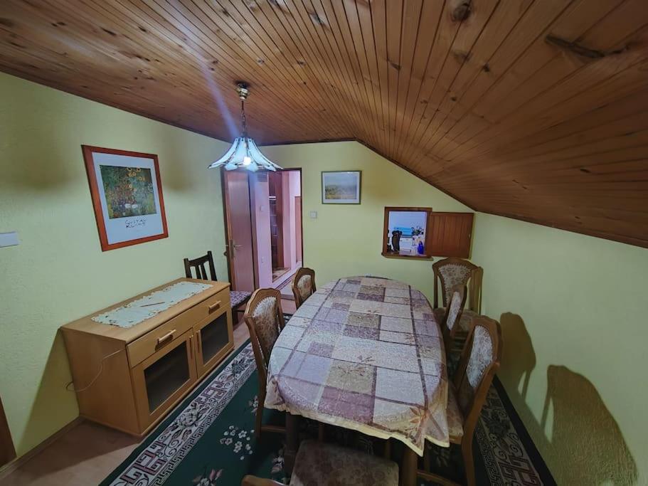 Jezero apartment