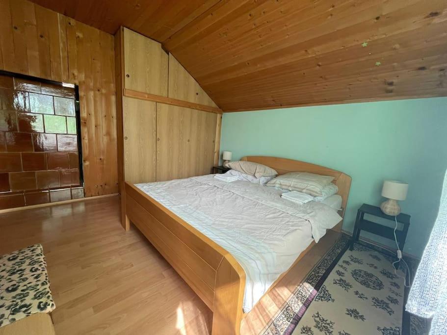 Jezero apartment