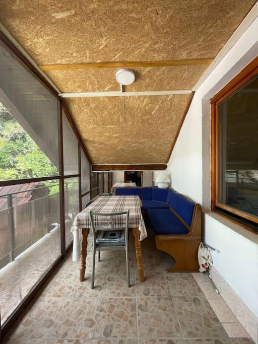 Jezero apartment