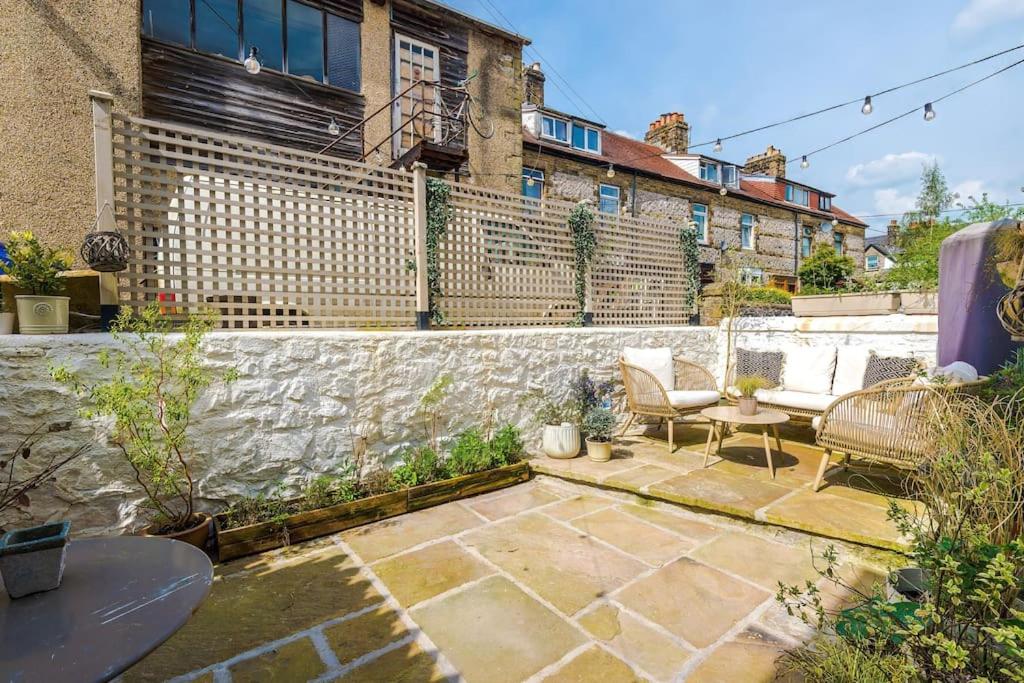 Rufloreo Dale - homely and central view 3