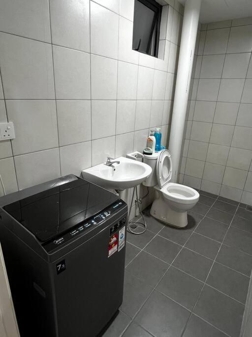 Sun Executive Suite Entire Unit at Bayan Lepas for 6 pax photo 6