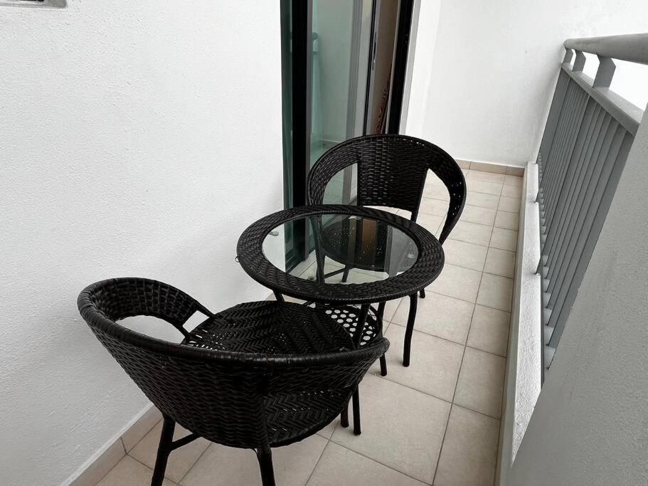 Sun Executive Suite Entire Unit at Bayan Lepas for 6 pax