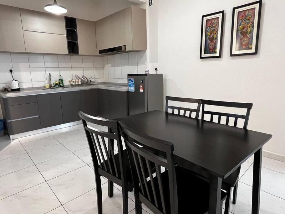 Sun Executive Suite Entire Unit at Bayan Lepas for 6 pax