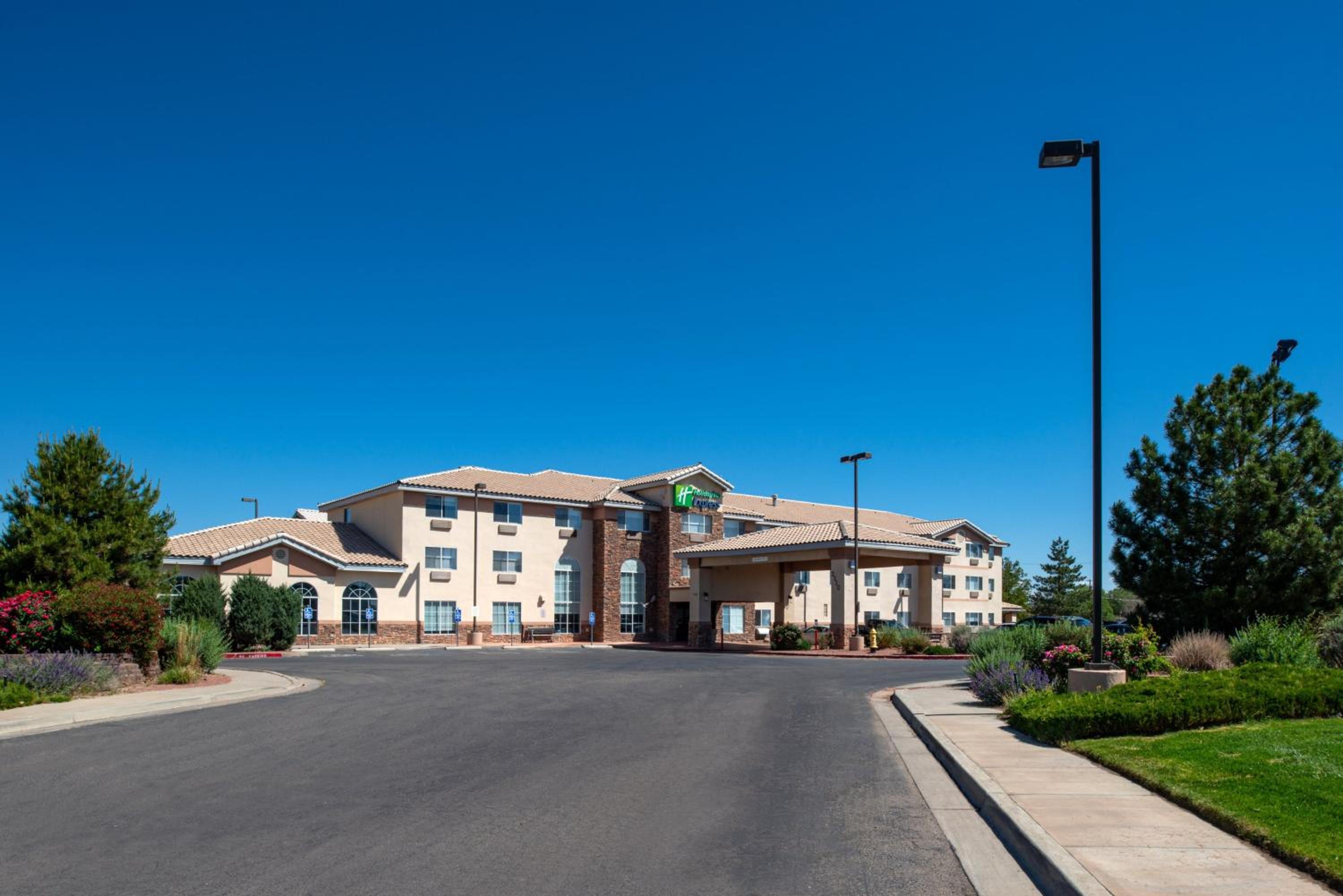 Farmington Vacations - Holiday Inn Express Hotel  Suites Farmington, an IHG Hotel - Property Image 7