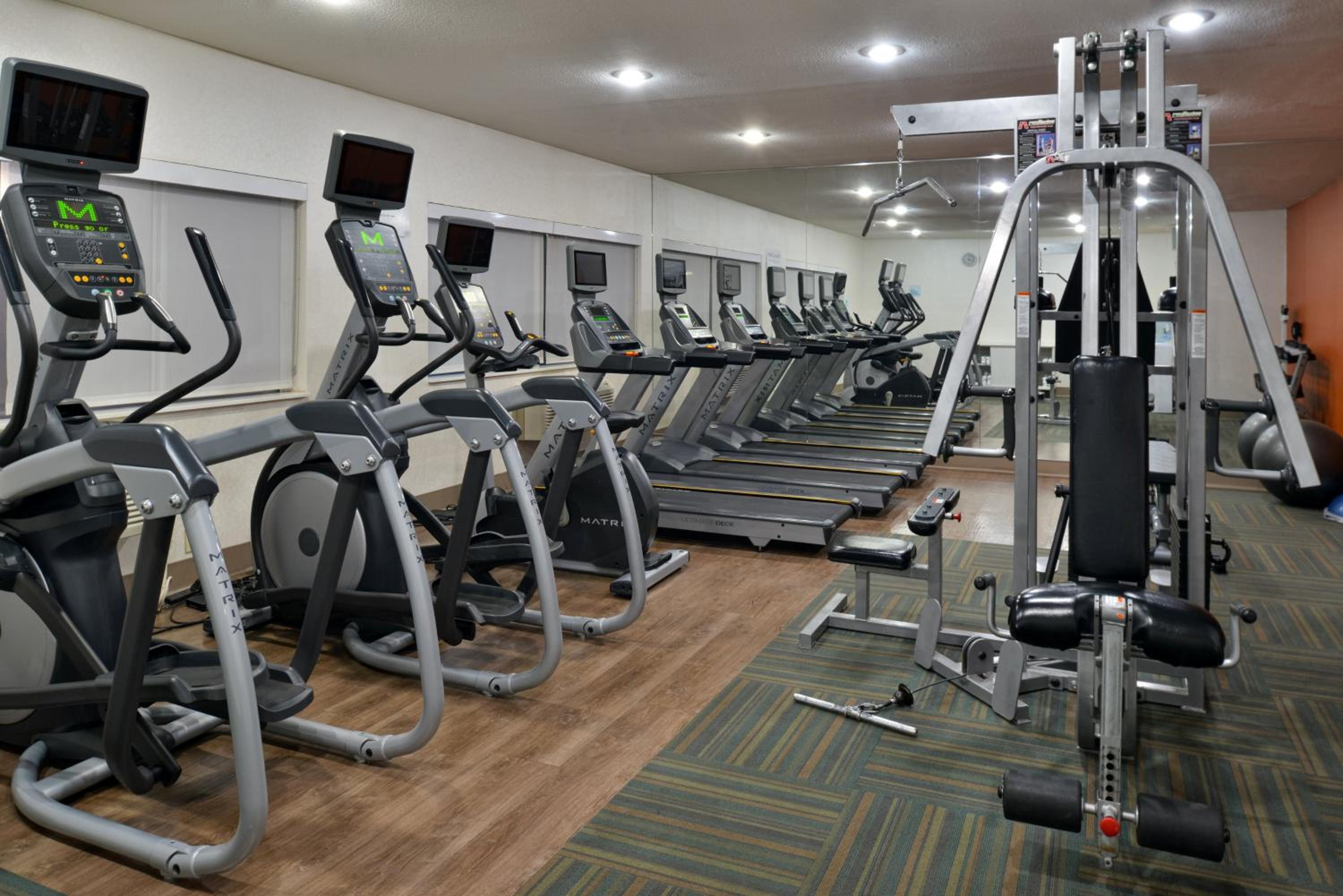 Farmington Vacations - Holiday Inn Express Hotel  Suites Farmington, an IHG Hotel - Property Image 17