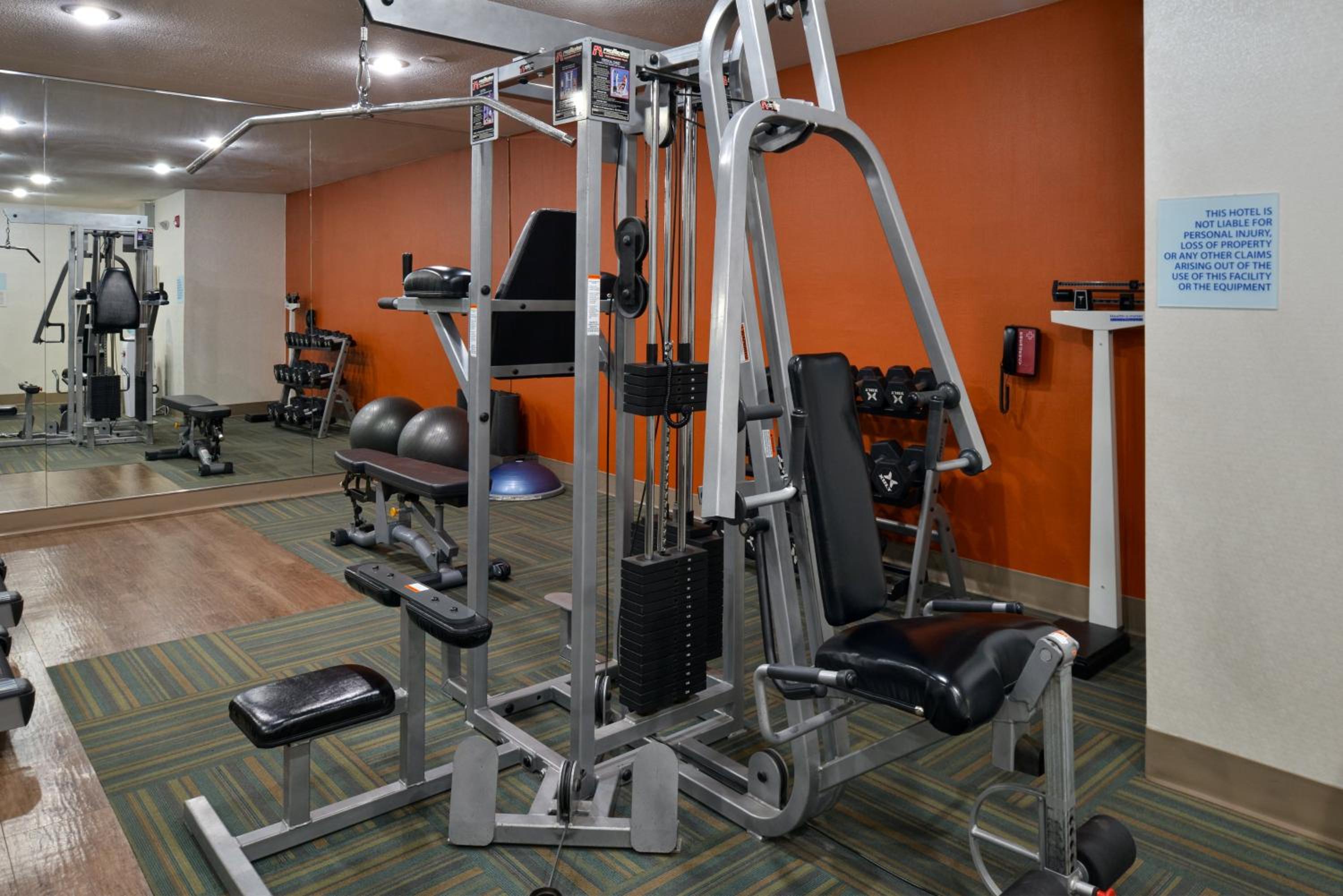 Farmington Vacations - Holiday Inn Express Hotel  Suites Farmington, an IHG Hotel - Property Image 14