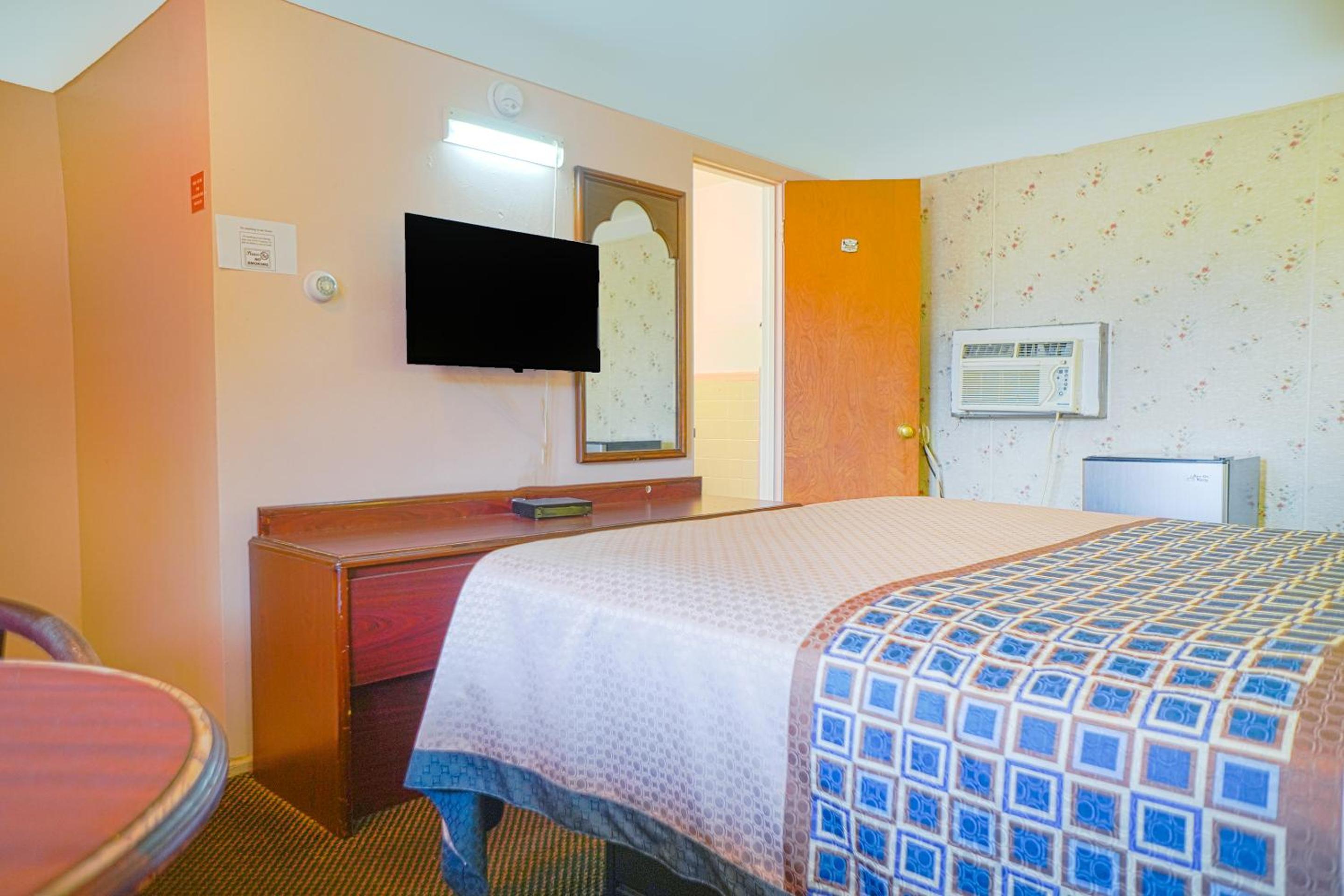 Bay City Vacations - Bay Motel By OYO Bay City - Property Image 19