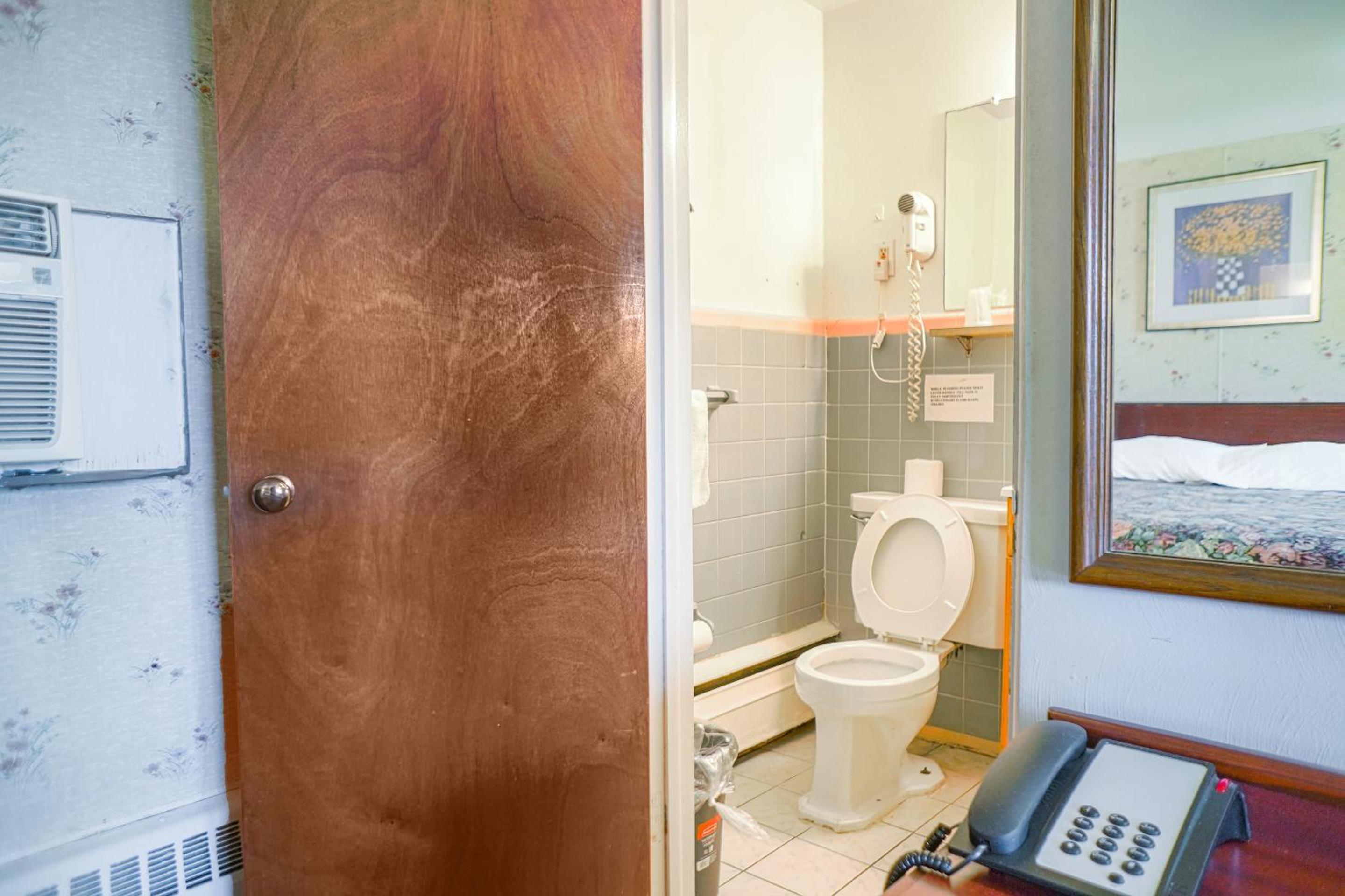 Bay City Vacations - Bay Motel By OYO Bay City - Property Image 1