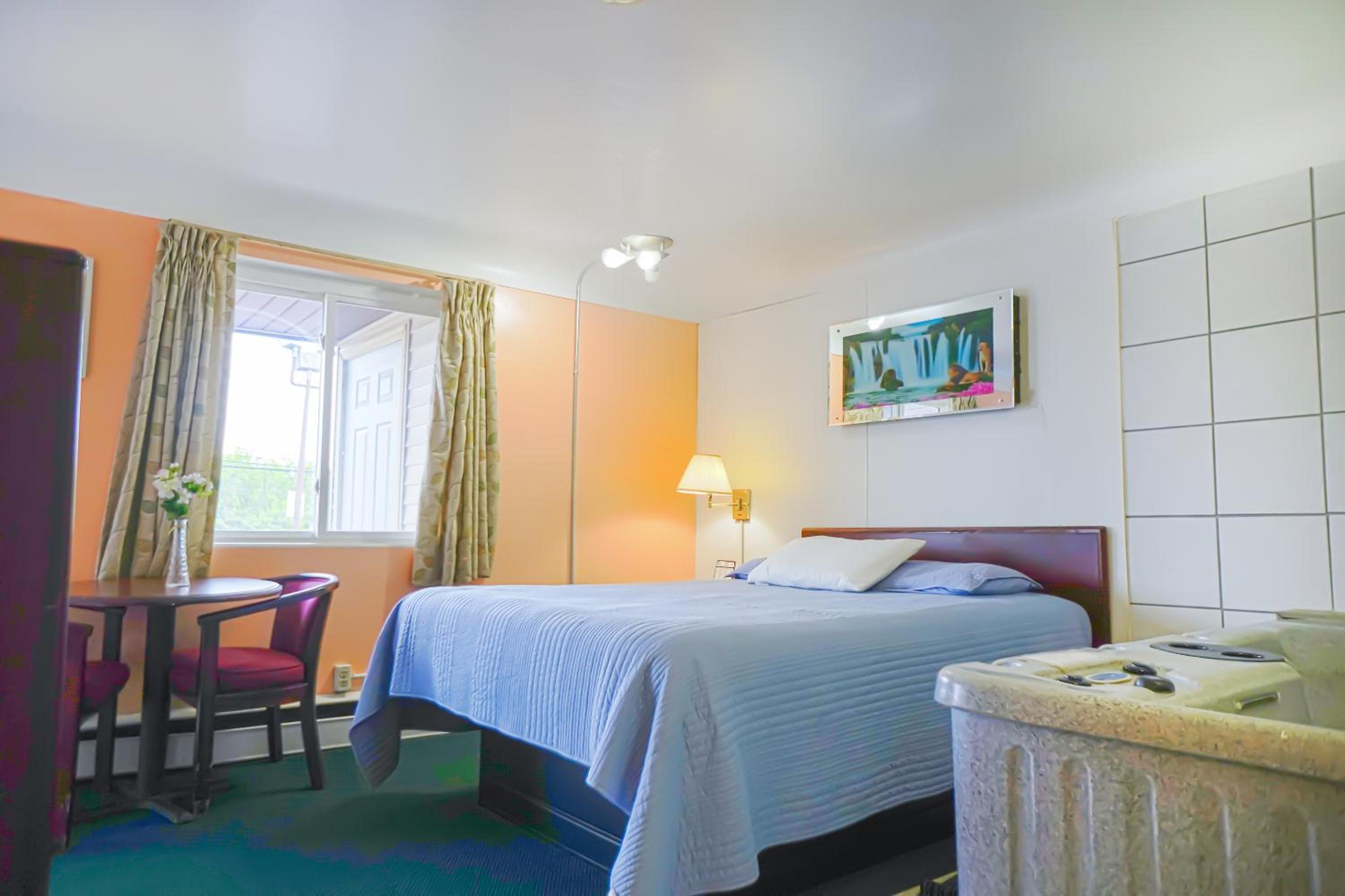 Bay City Vacations - Bay Motel By OYO Bay City - Property Image 5