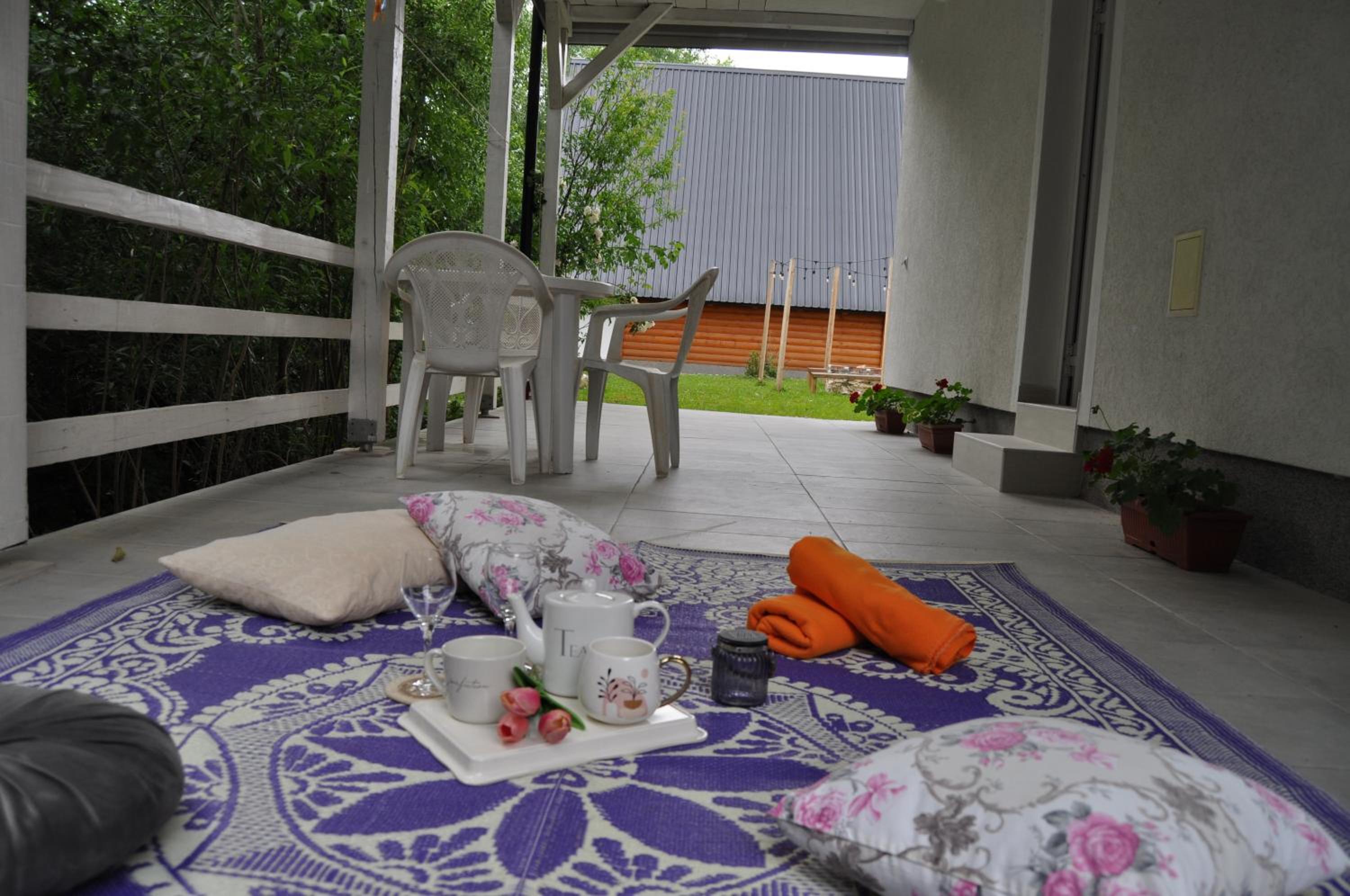 Nadia's home