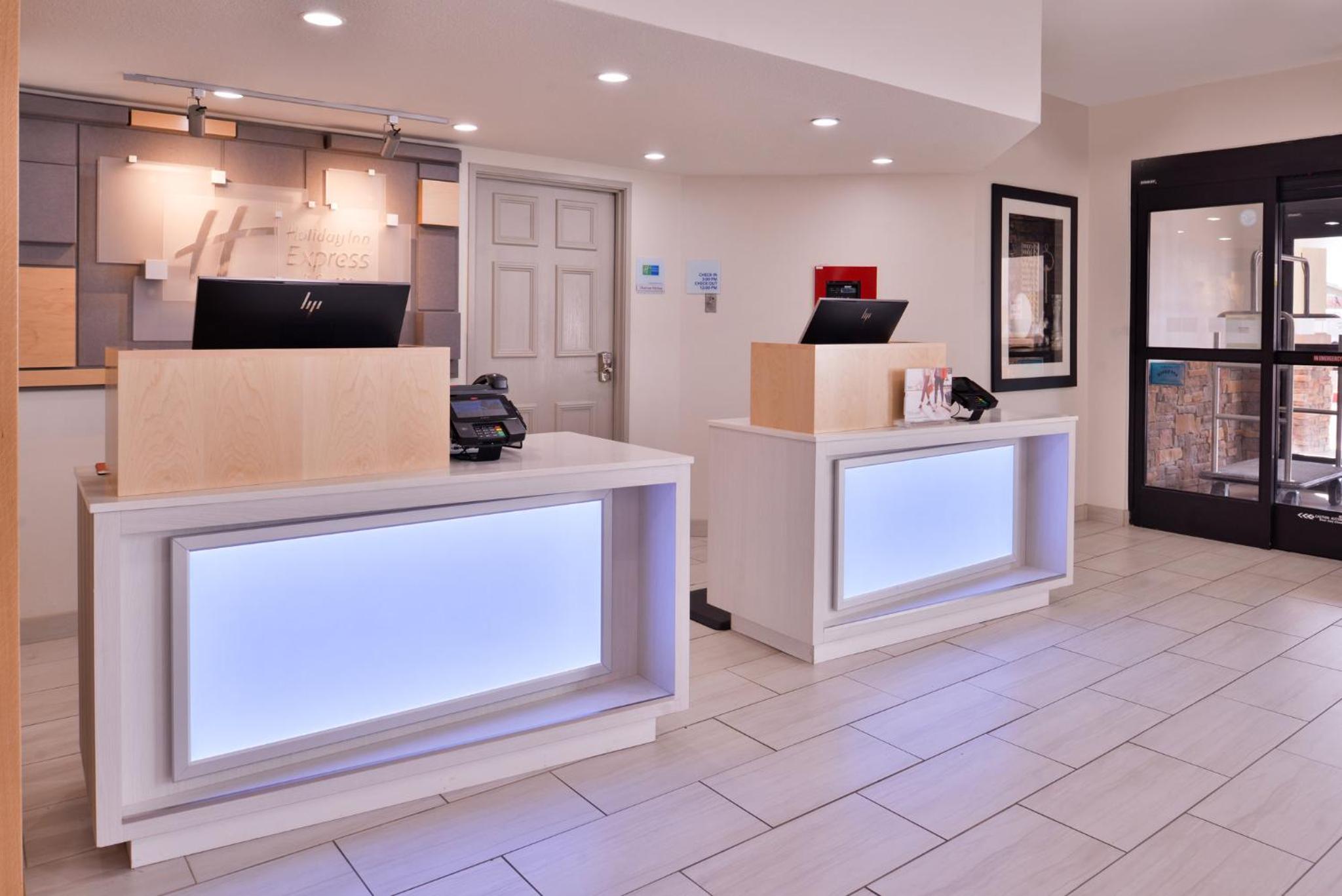 Farmington Vacations - Holiday Inn Express Hotel  Suites Farmington, an IHG Hotel - Property Image 28