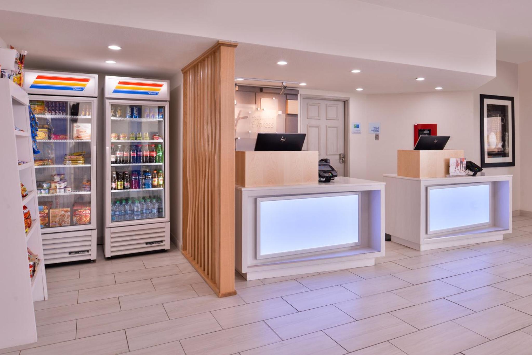 Farmington Vacations - Holiday Inn Express Hotel  Suites Farmington, an IHG Hotel - Property Image 58