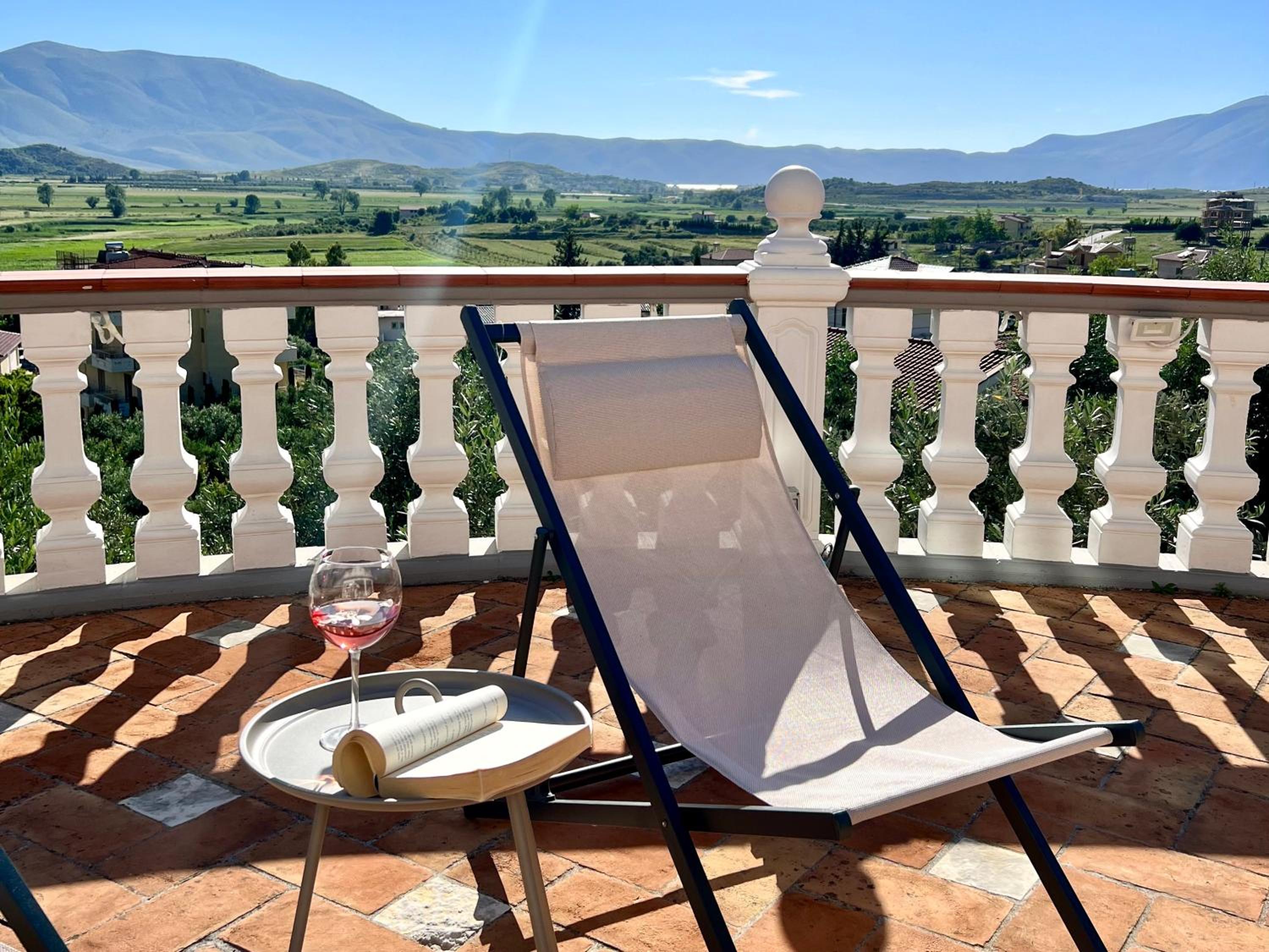 Villa Tragos