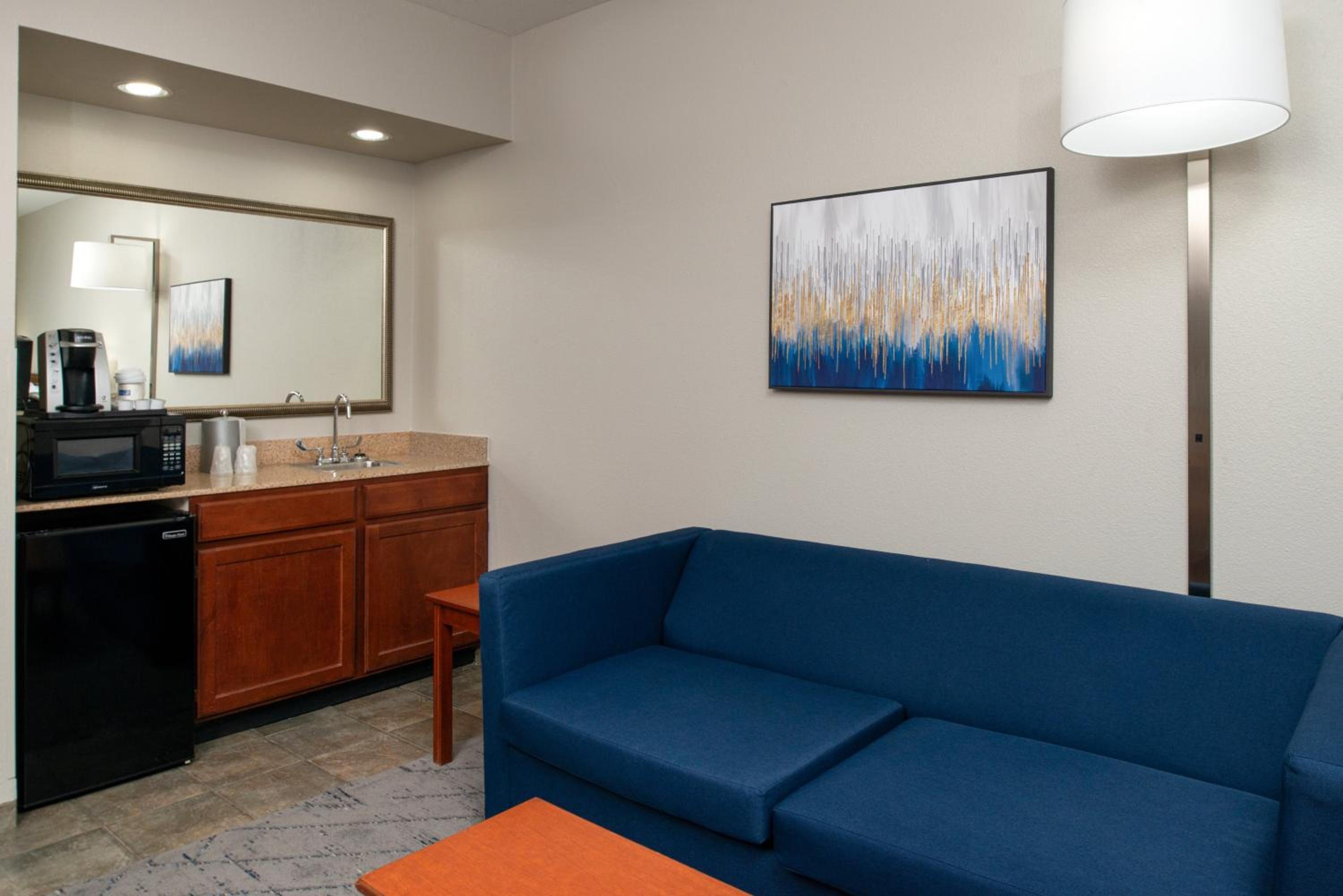 Farmington Vacations - Holiday Inn Express Hotel  Suites Farmington, an IHG Hotel - Property Image 39