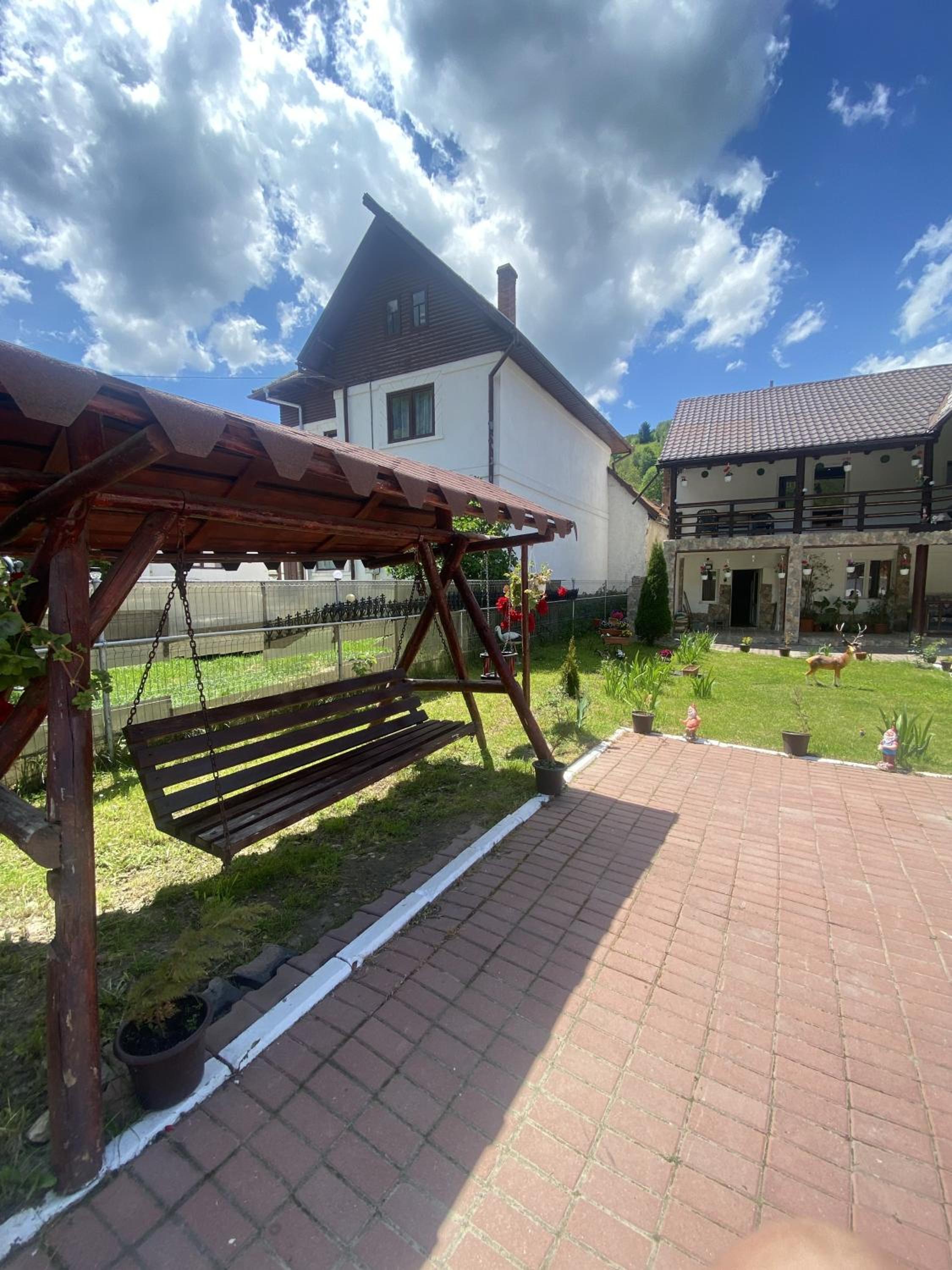 Casa Cipri si Alex view 4
