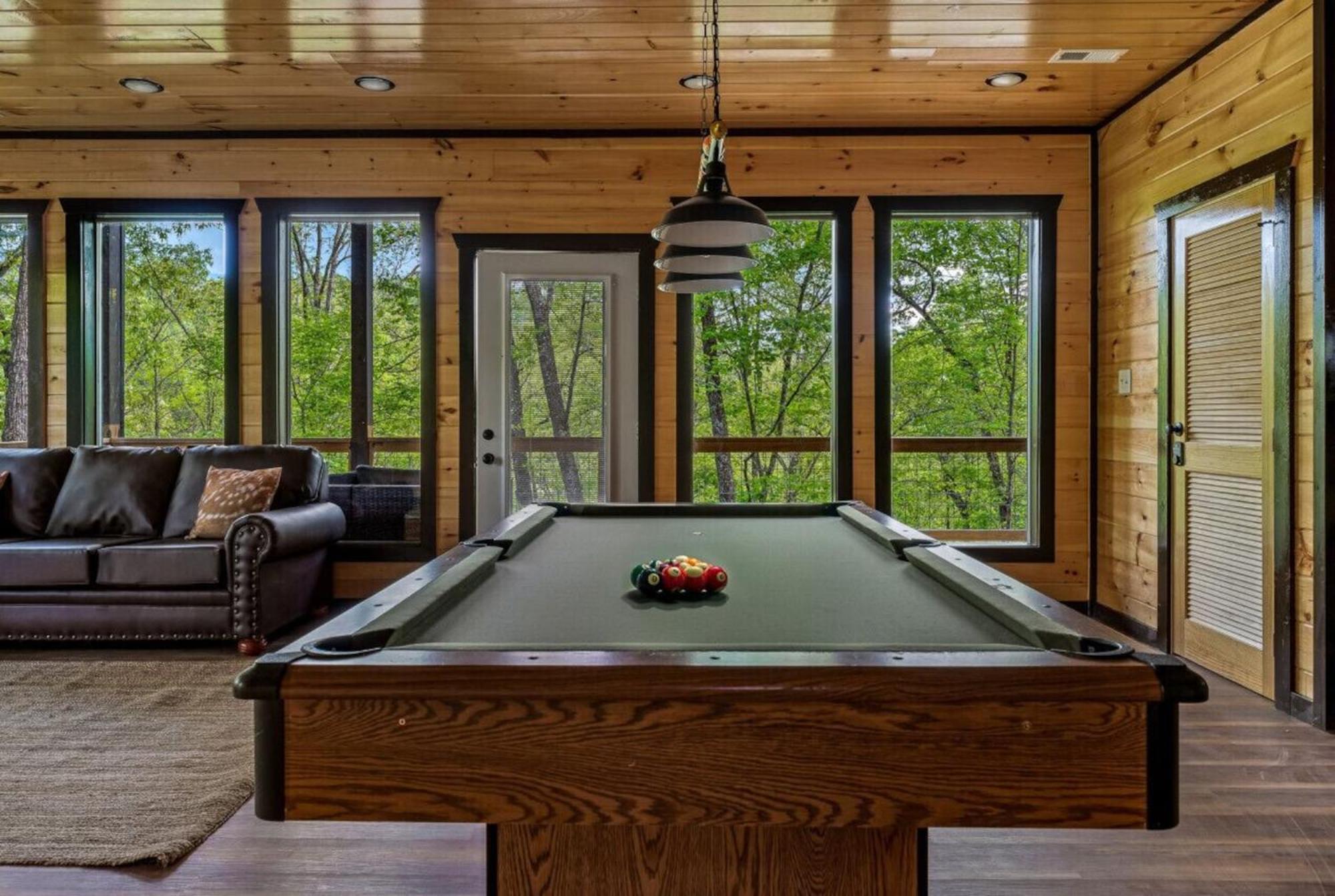 Mountain Majesty By Ghosal Luxury Lodging view 4