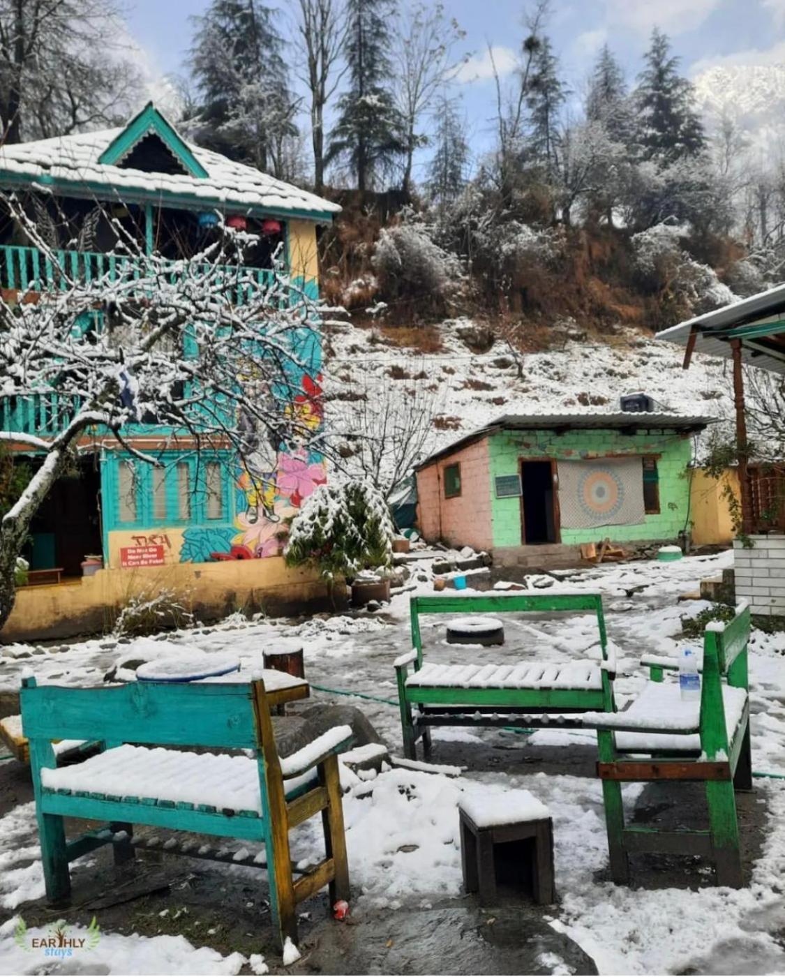 Dorf cottages view 2