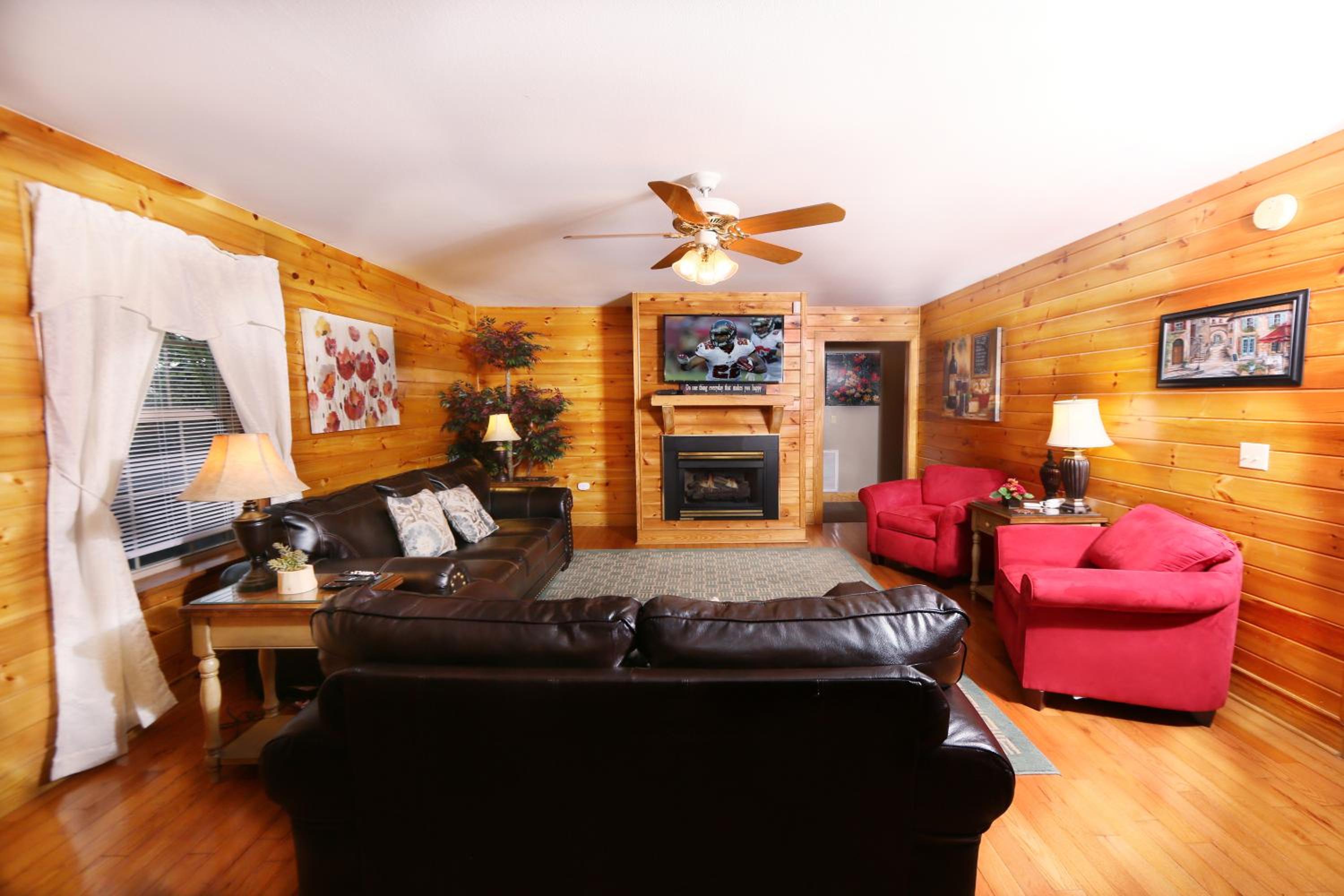 Pinnacle View 7C by Eden Crest view 5