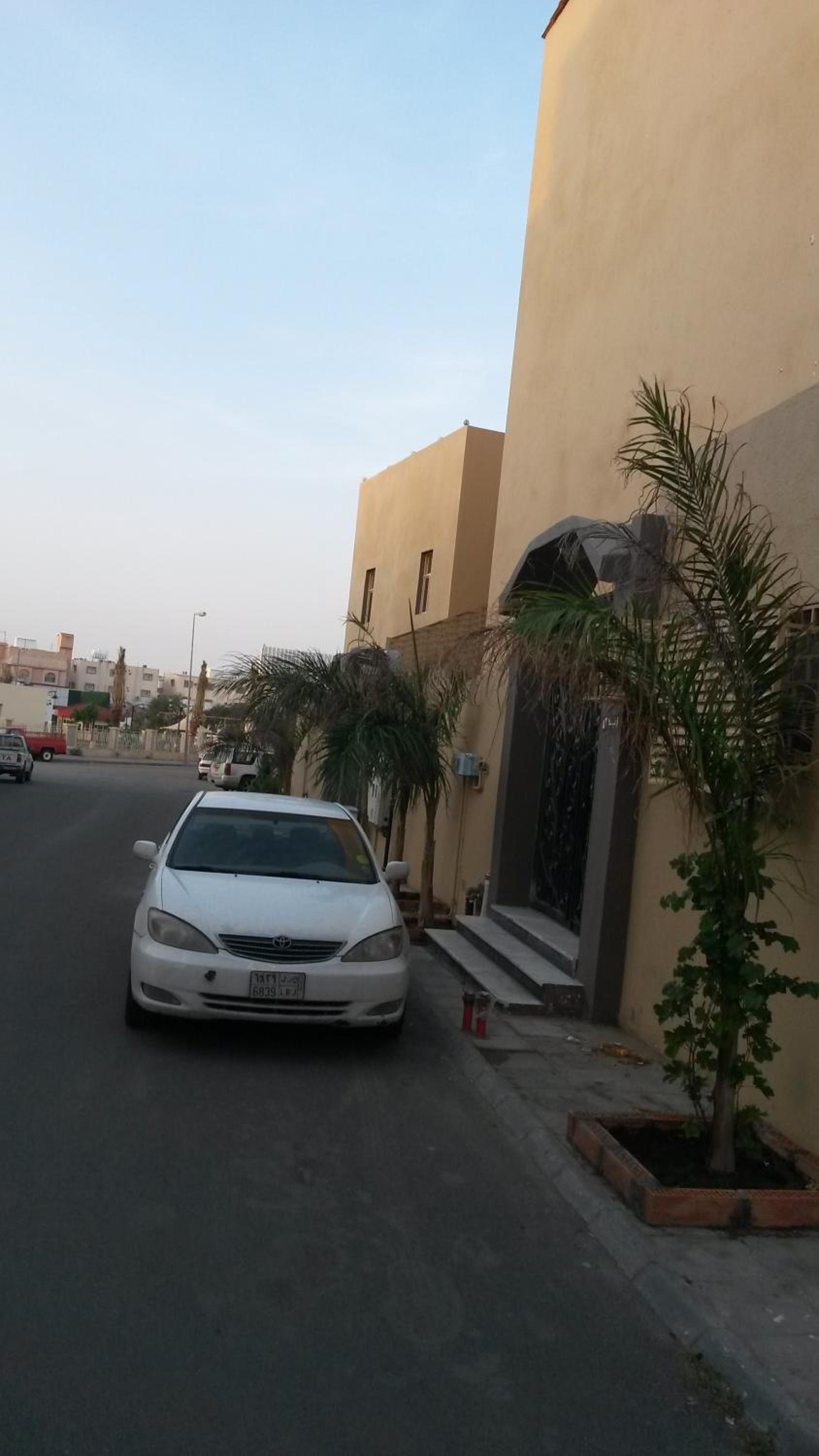 Al Dana Plaza Villas