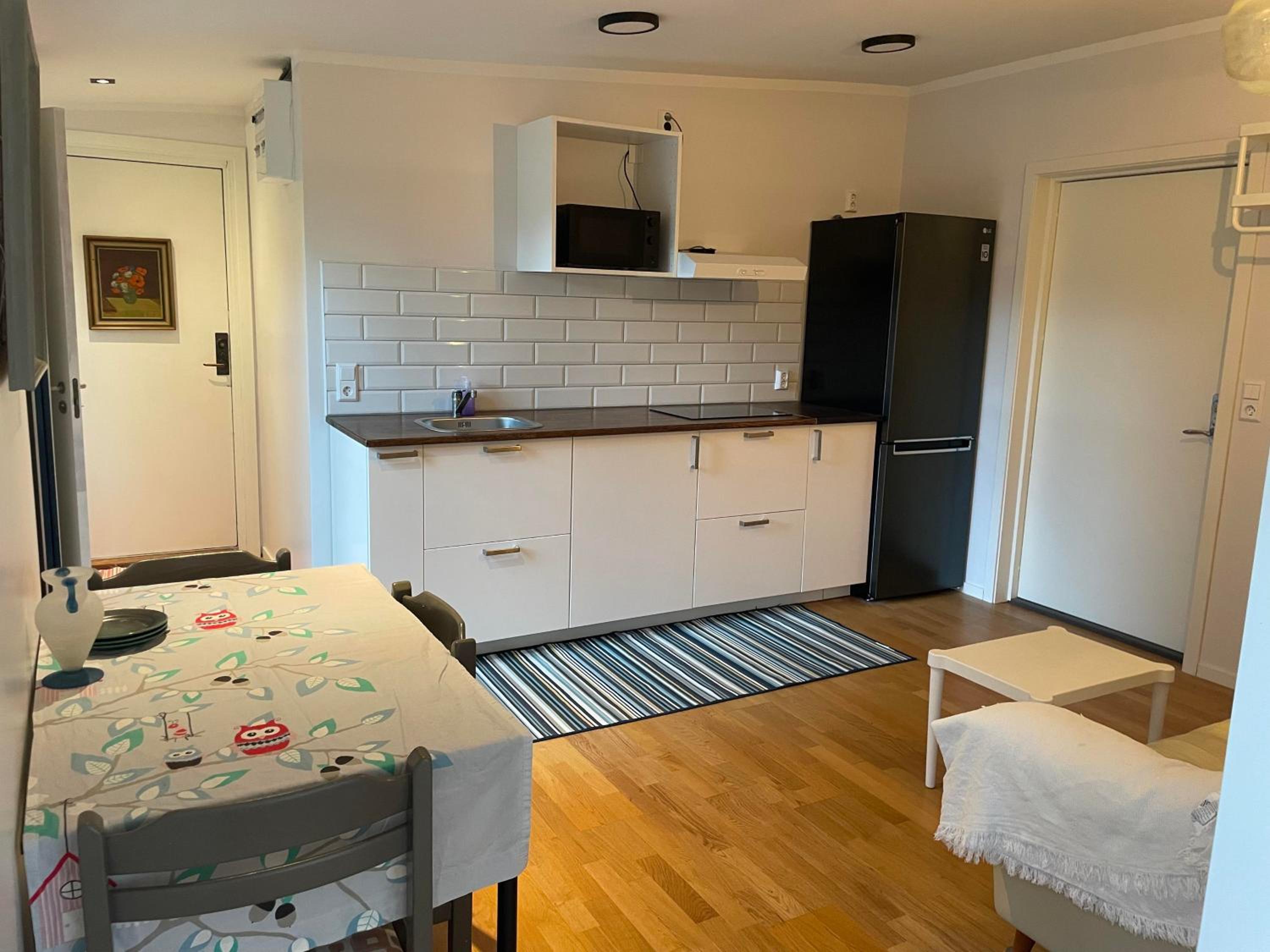 3-Bedroom Charming Lund Home view 3
