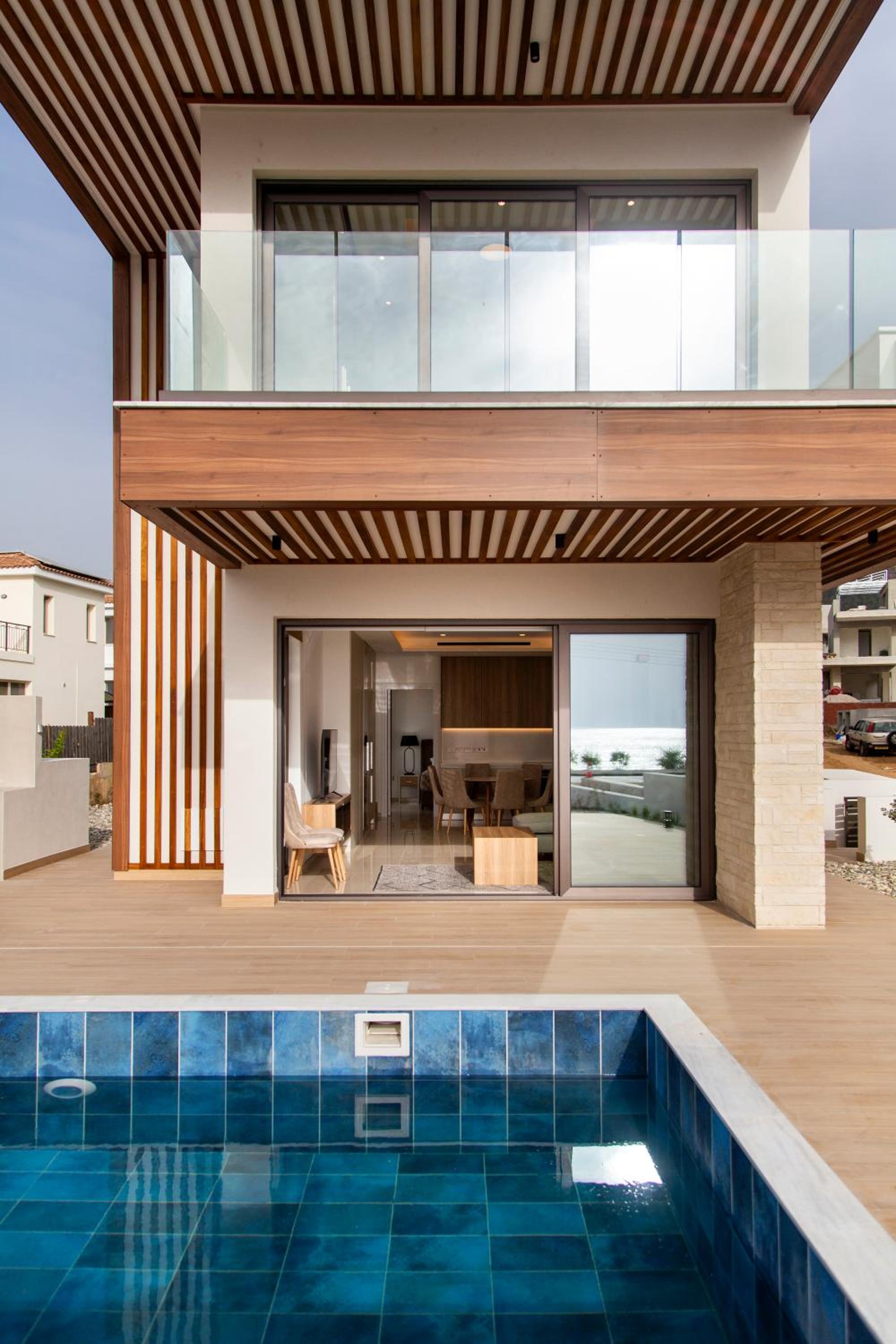 Santa Barbara Seafront villas w jacuzzi pool
