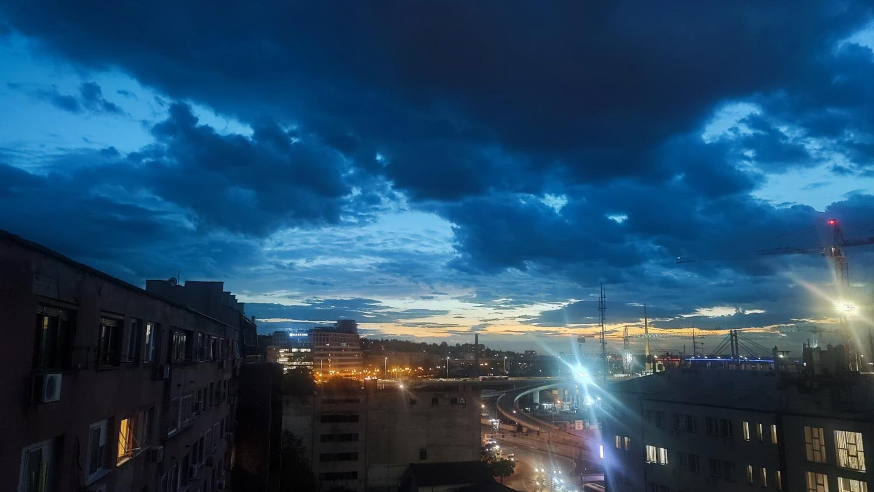 Blue Sparrow, city center studio