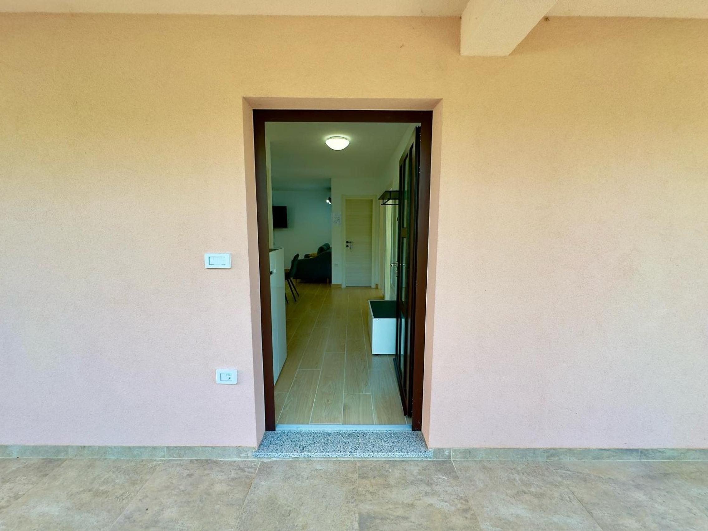 Apartments Marijan & Marija view 5