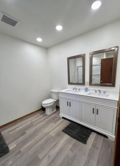 Zero Rock Two-Story Suite view 3