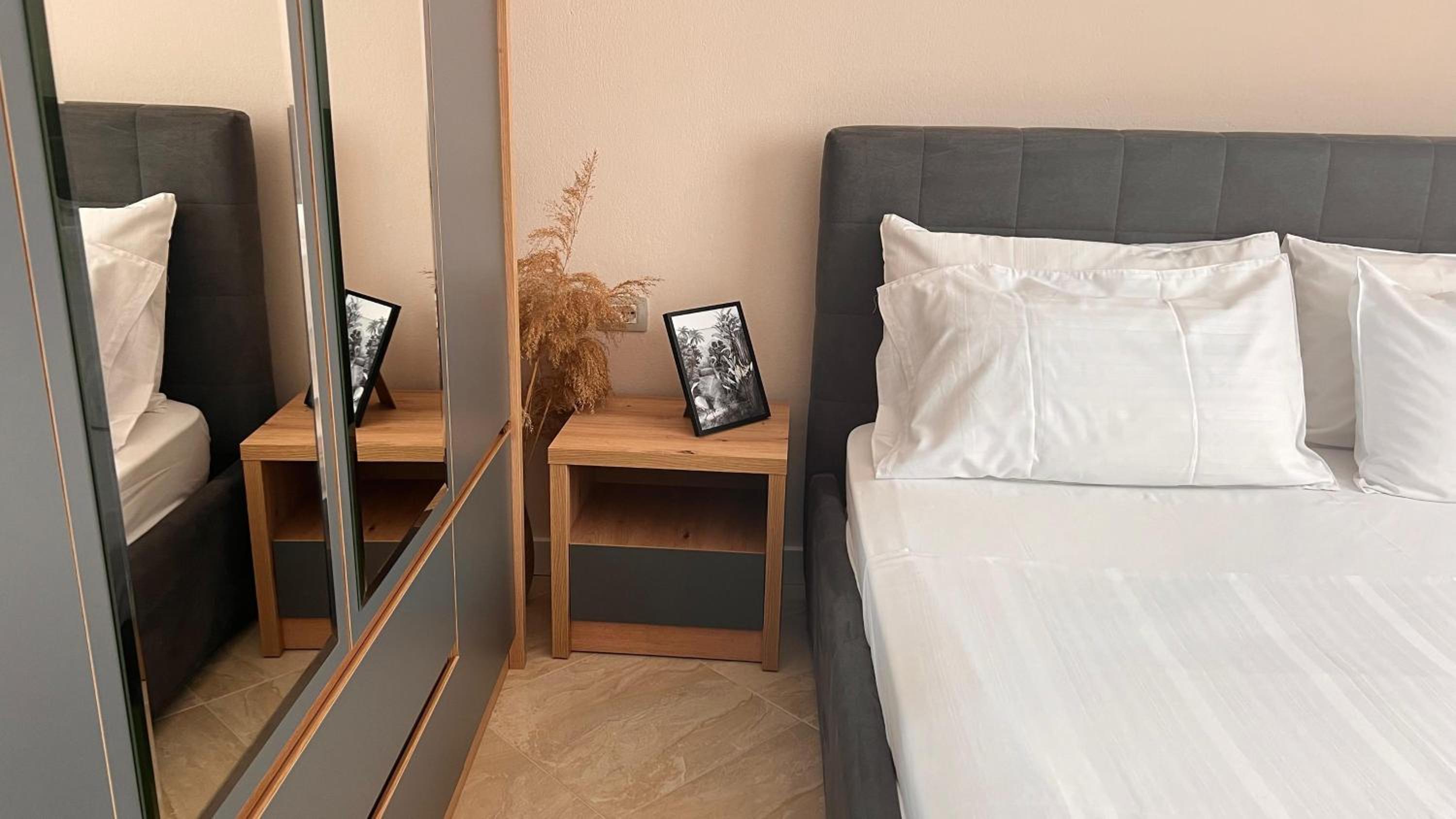SoFI Condo-Close to Port of Vlore
