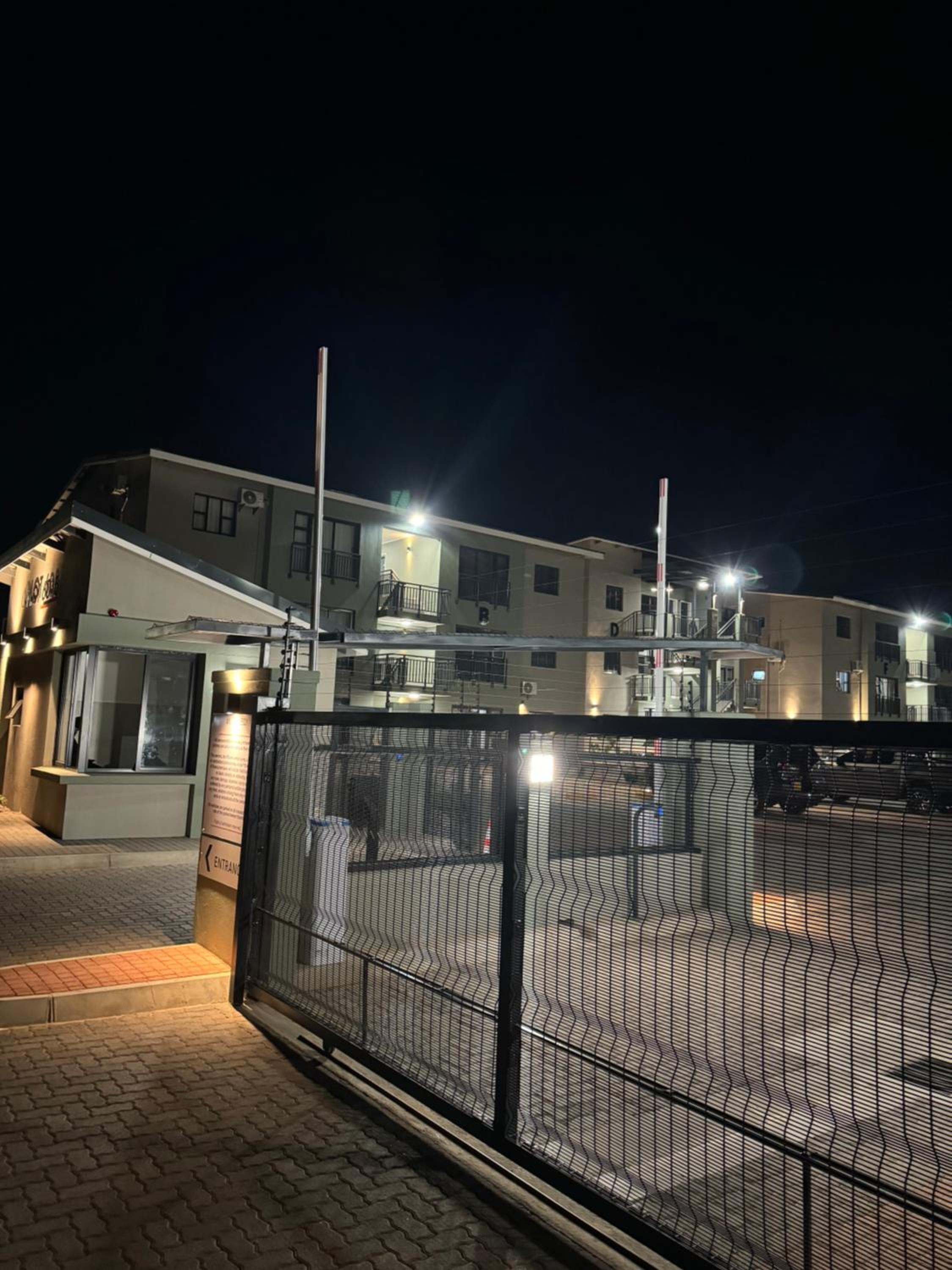 Motswedi Place Apartments B4-Managed by Pulafela Prop Pty Ltd