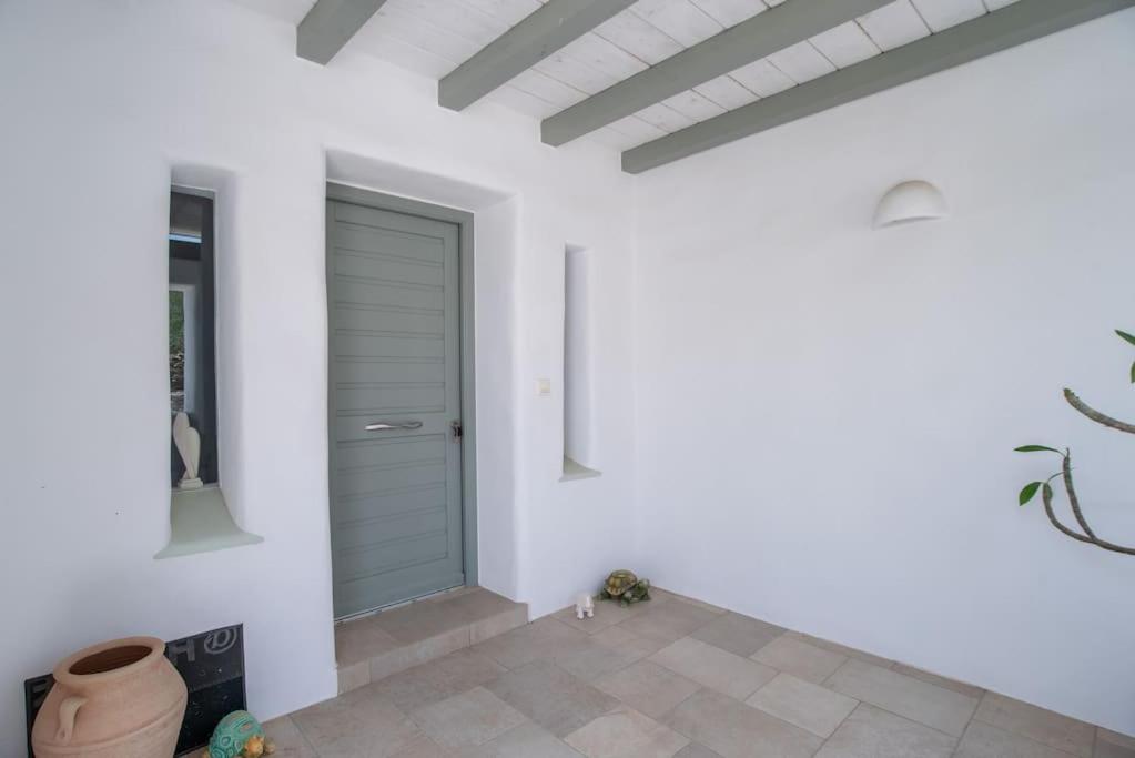 The Faragas luxury retreat house view 5