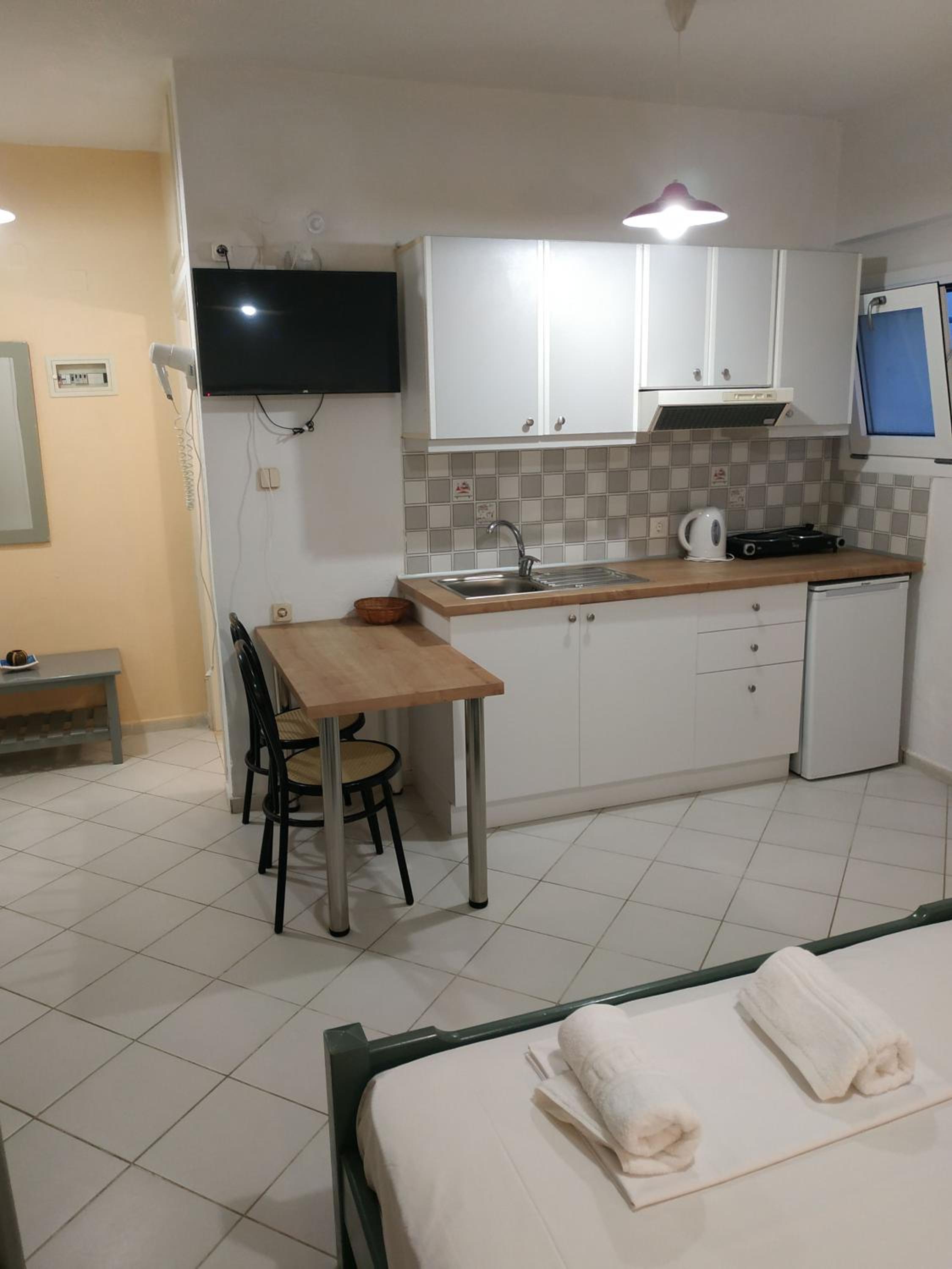 Renia Studio-apartments-studio