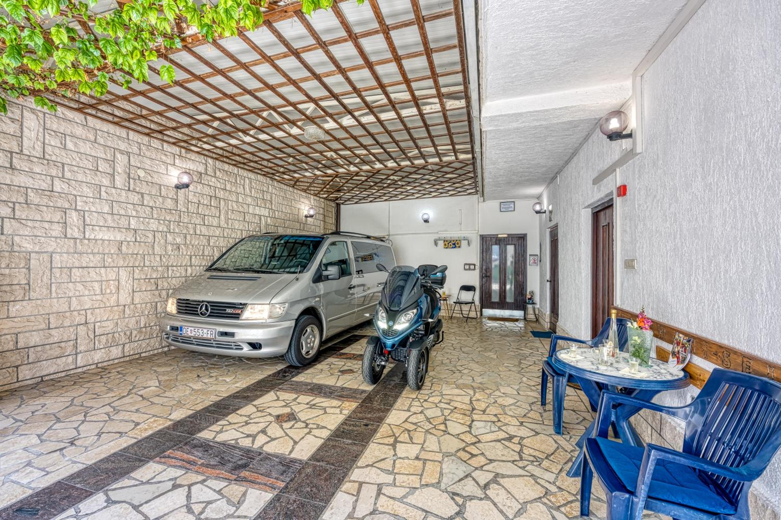 Apartments Cindrić