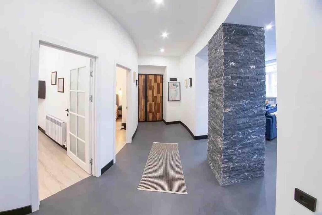 Yerevan City Center NY style Loft Apt Sleeps 8