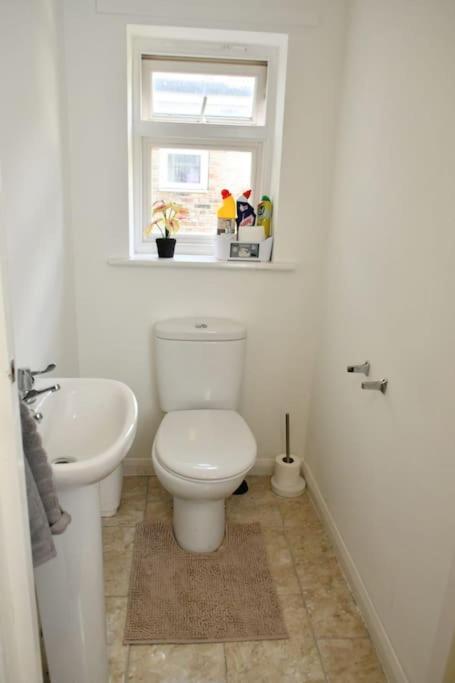 Spacious 3BR London Apartment Near Notting Hill