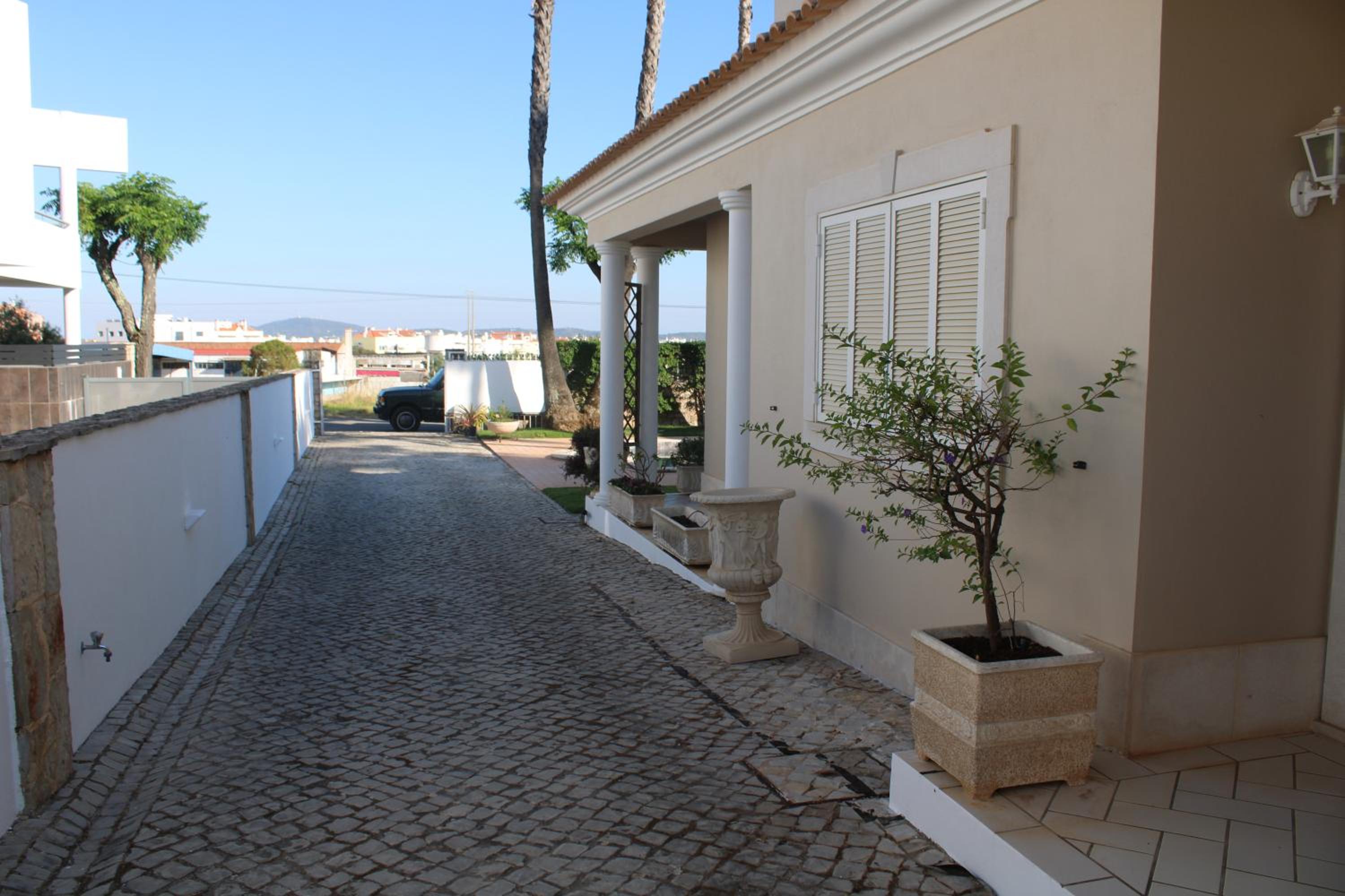 CountrySide Villa