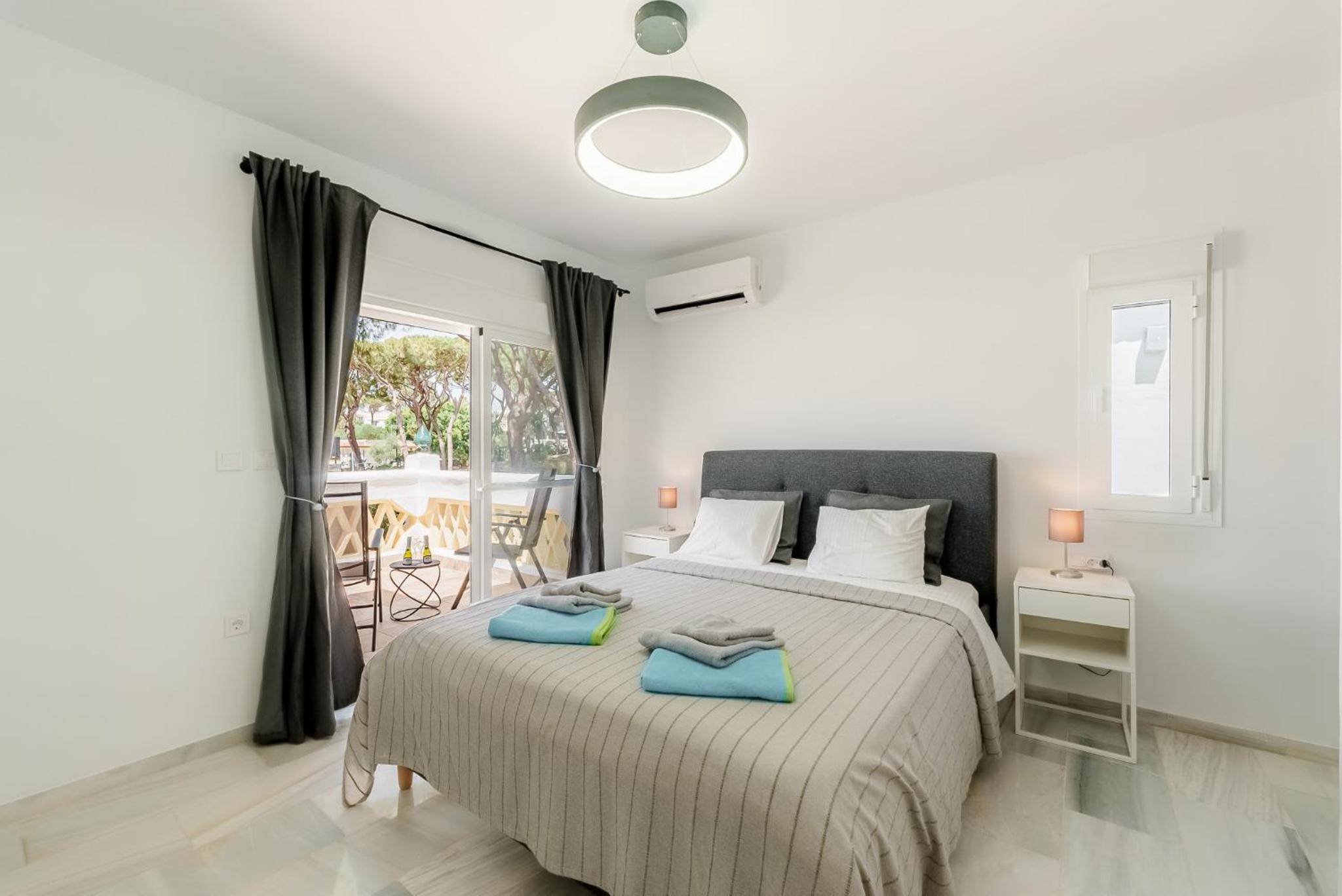 Casa Grapa in Sitio de Calahonda with heated pool