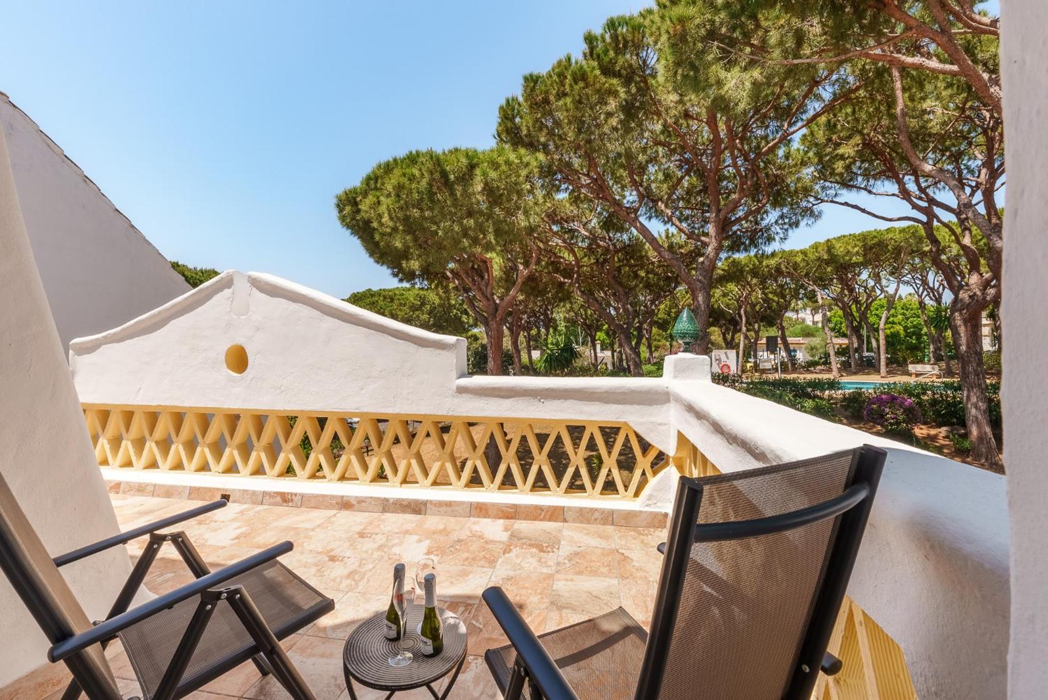 Casa Grapa in Sitio de Calahonda with heated pool