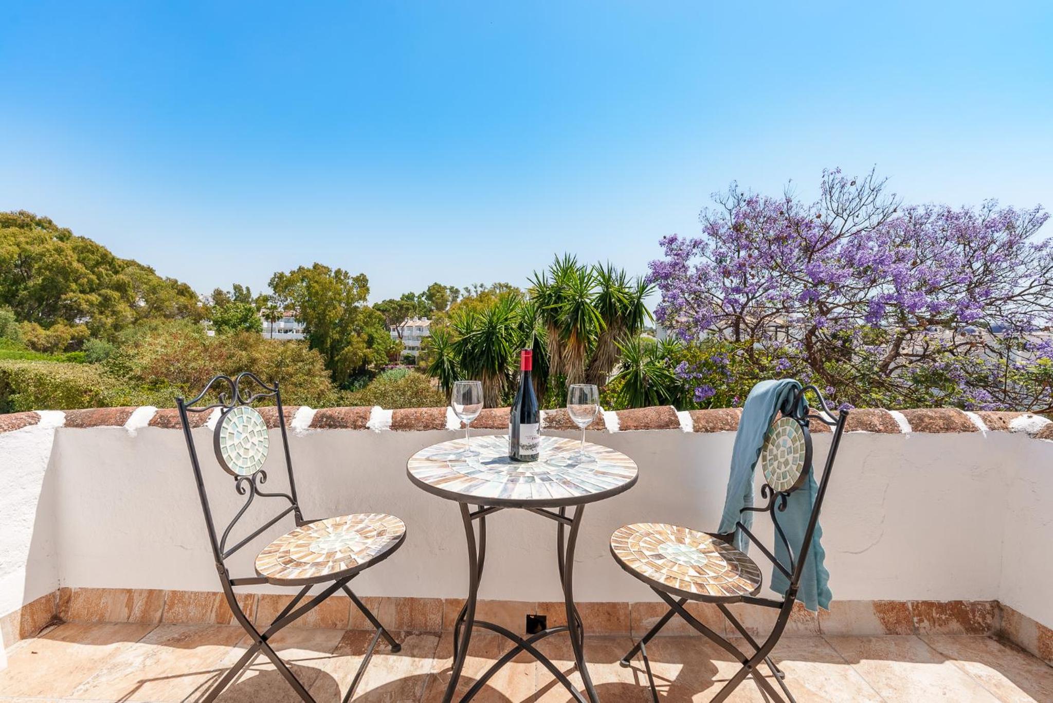Casa Grapa in Sitio de Calahonda with heated pool