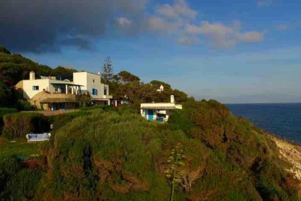 Casa al mare con spiaggia privata condominiale