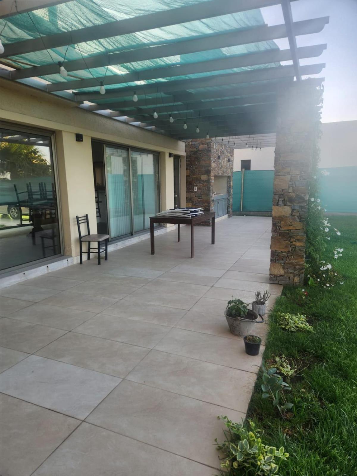 Casa En Barrio Privado