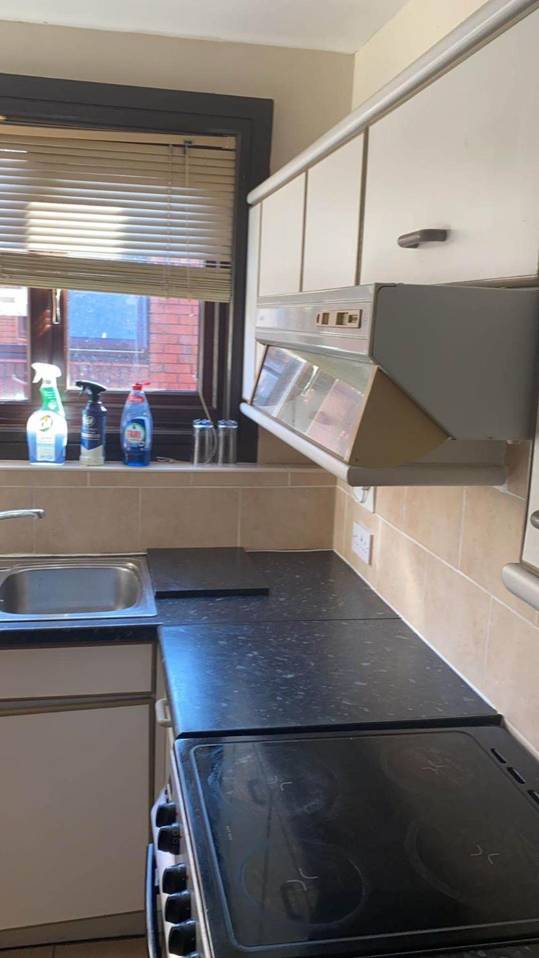Double room near Uni &shopping center & free parking