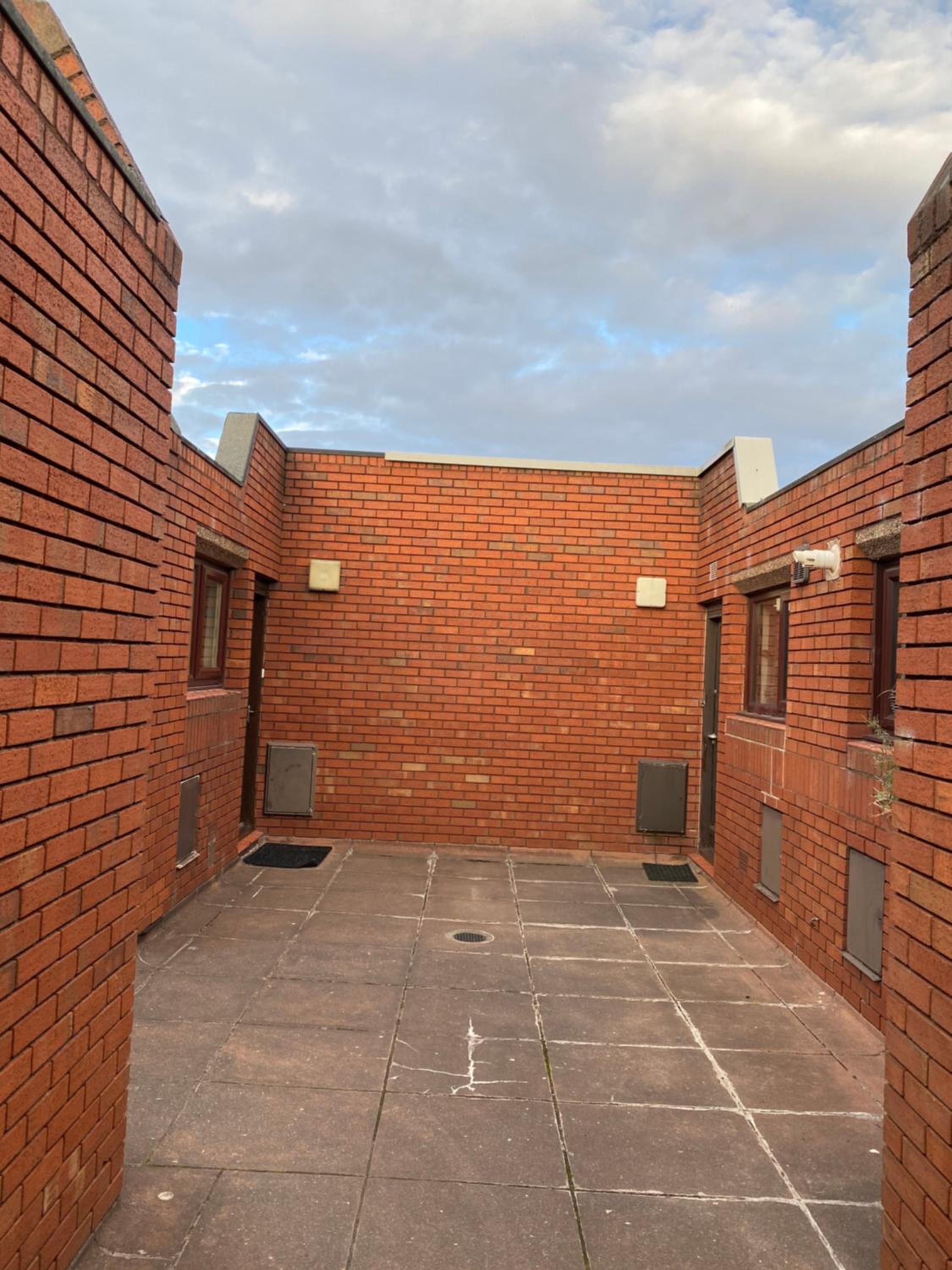 Double room near Uni &shopping center & free parking