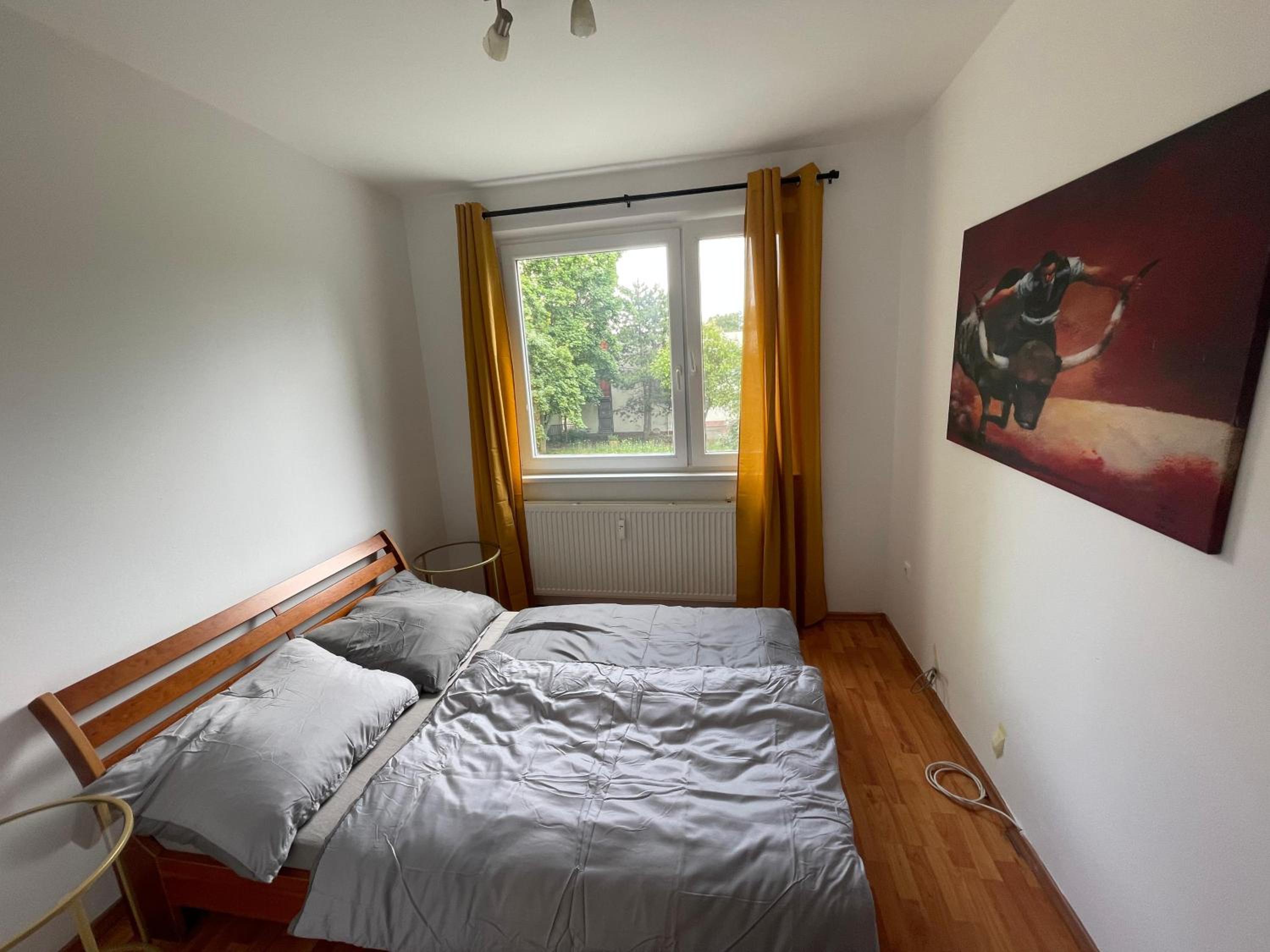 3BR near Center with Parking view 4