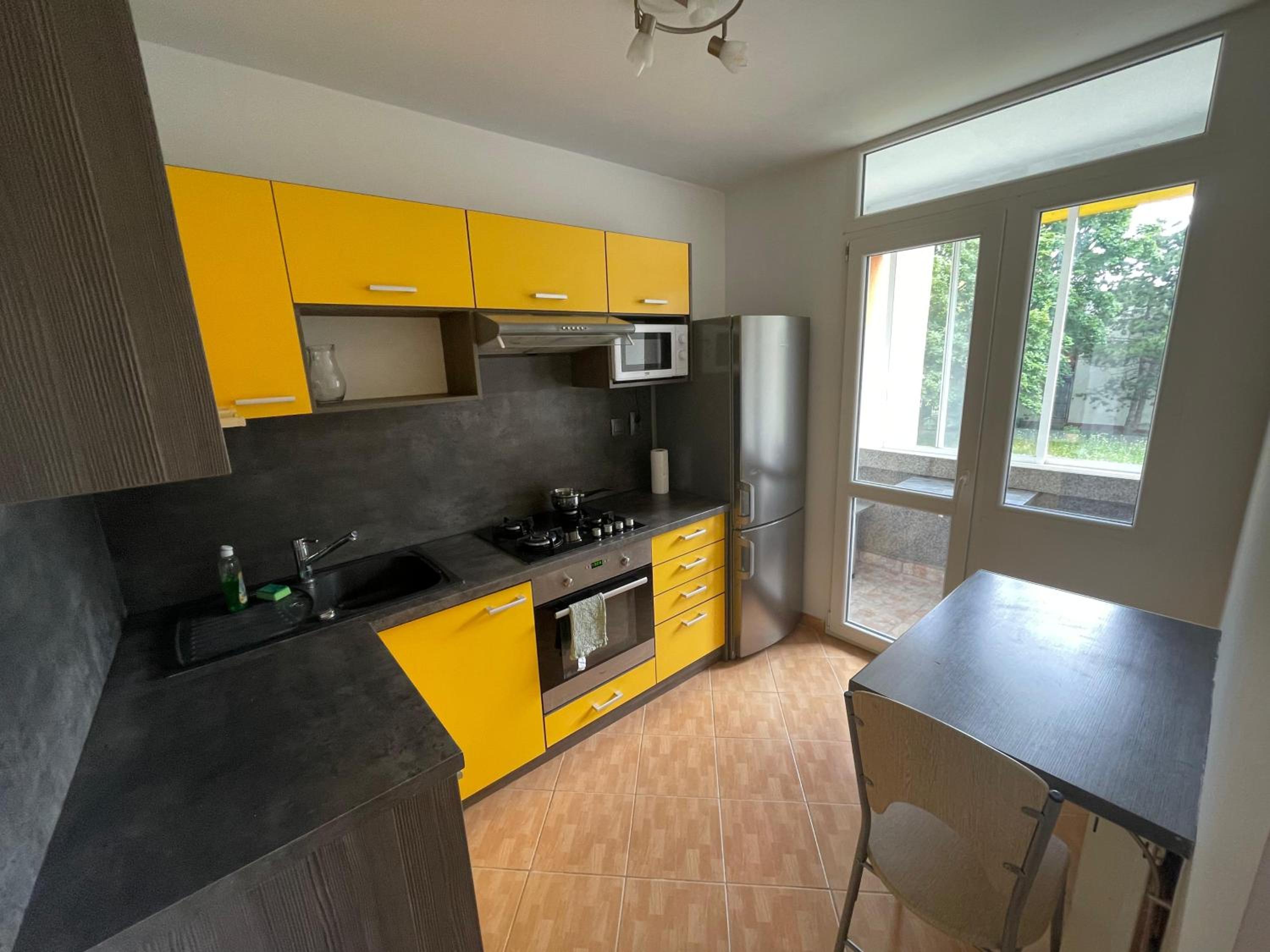 3BR near Center with Parking view 3
