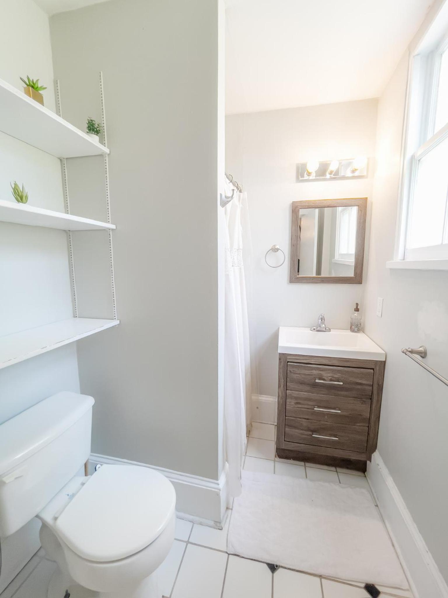 Charming Apartment in the Heart of Savannah view 5